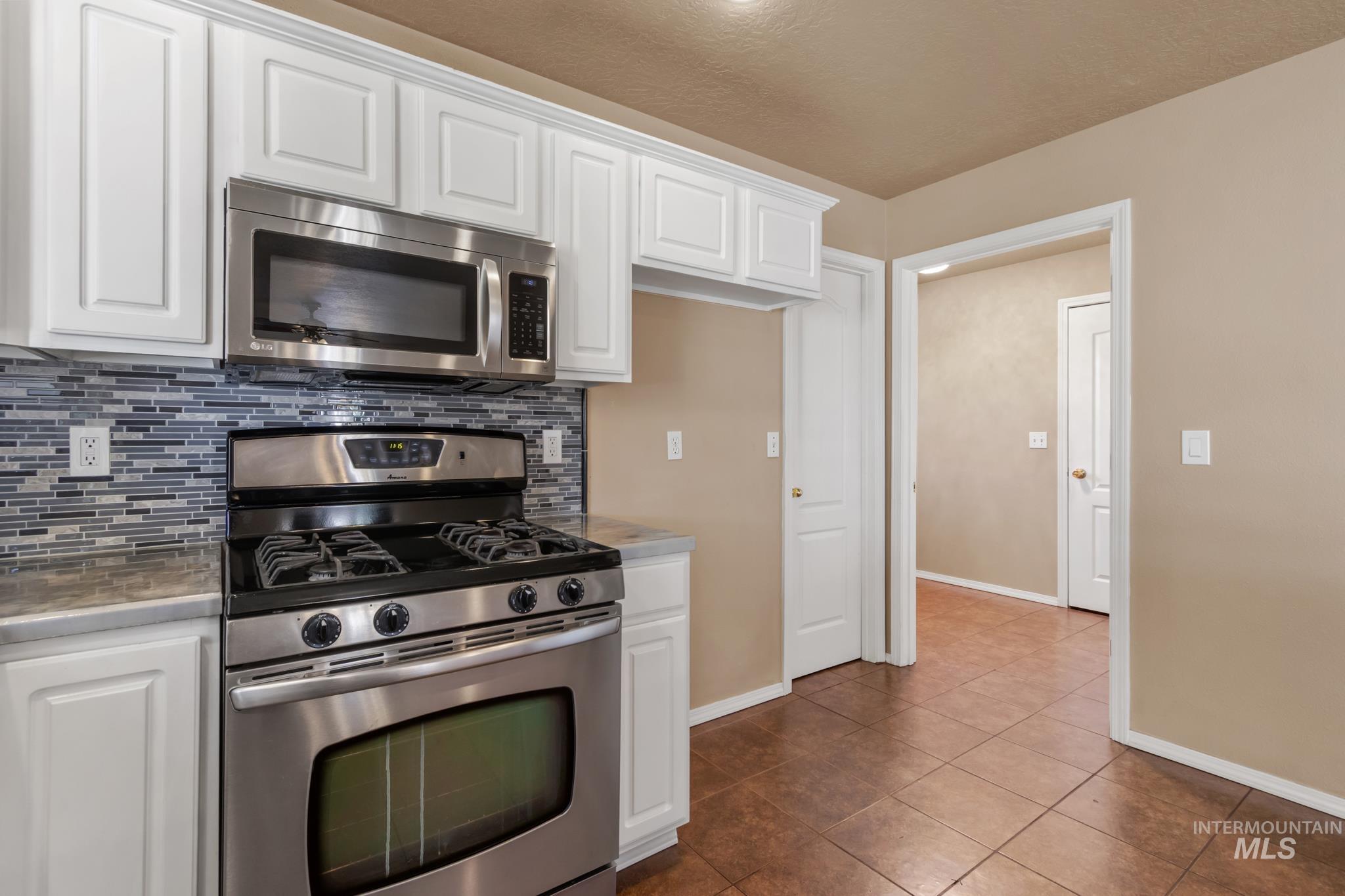 3015 N Burley Way, Meridian, Idaho 83646, 5 Bedrooms, 2.5 Bathrooms, Residential For Sale, Price $625,500, 98987757