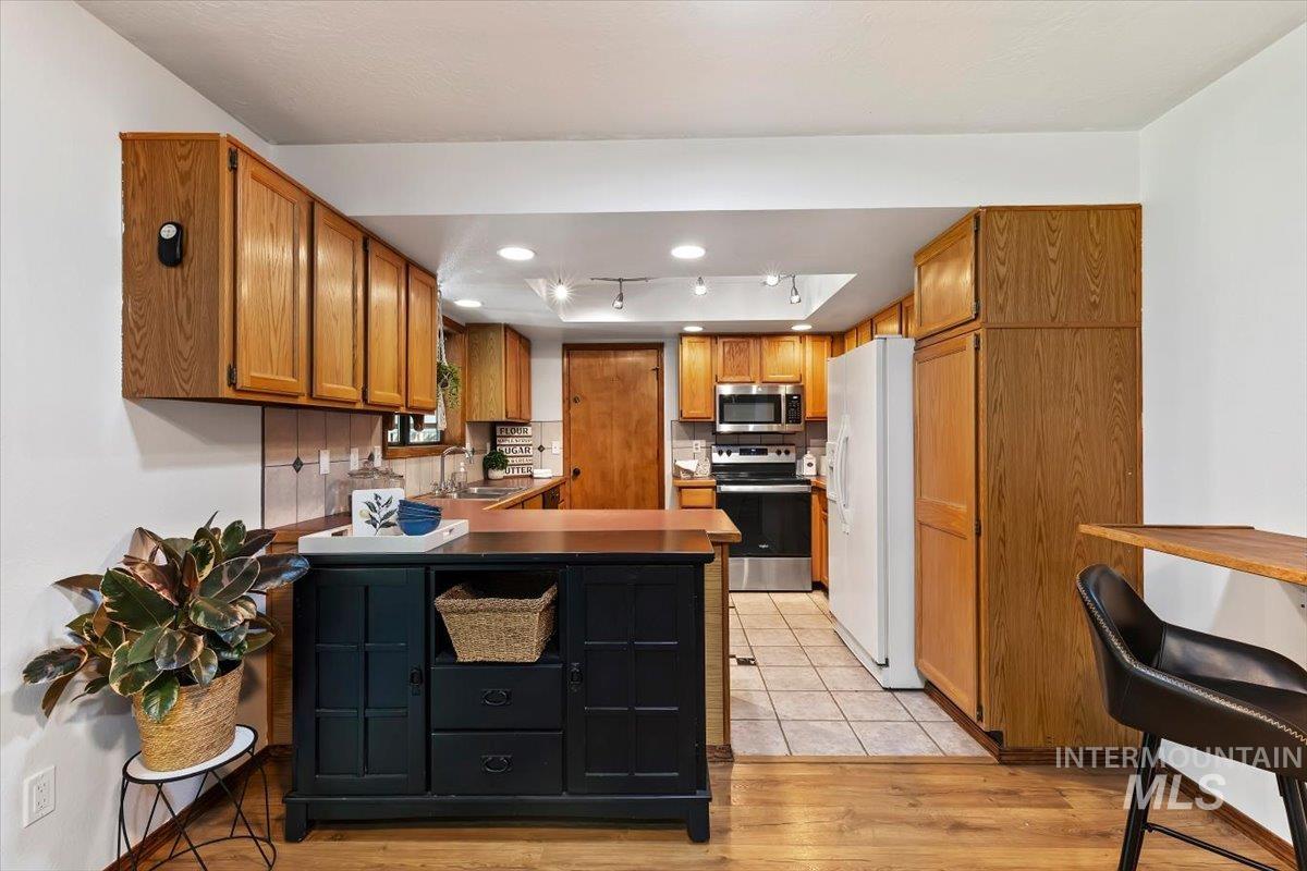 925 N 14th East St, Mountain Home, Idaho 83647, 4 Bedrooms, 3 Bathrooms, Residential For Sale, Price $386,999, 98987760