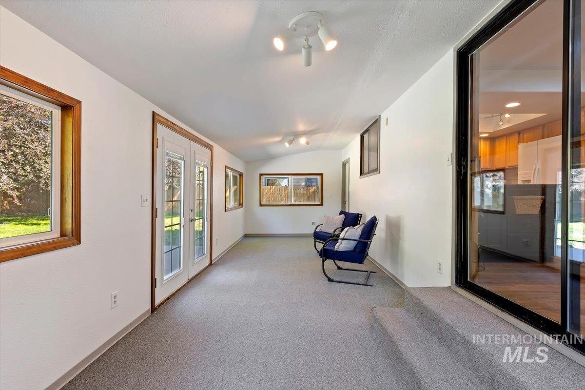 925 N 14th East St, Mountain Home, Idaho 83647, 4 Bedrooms, 3 Bathrooms, Residential For Sale, Price $386,999, 98987760