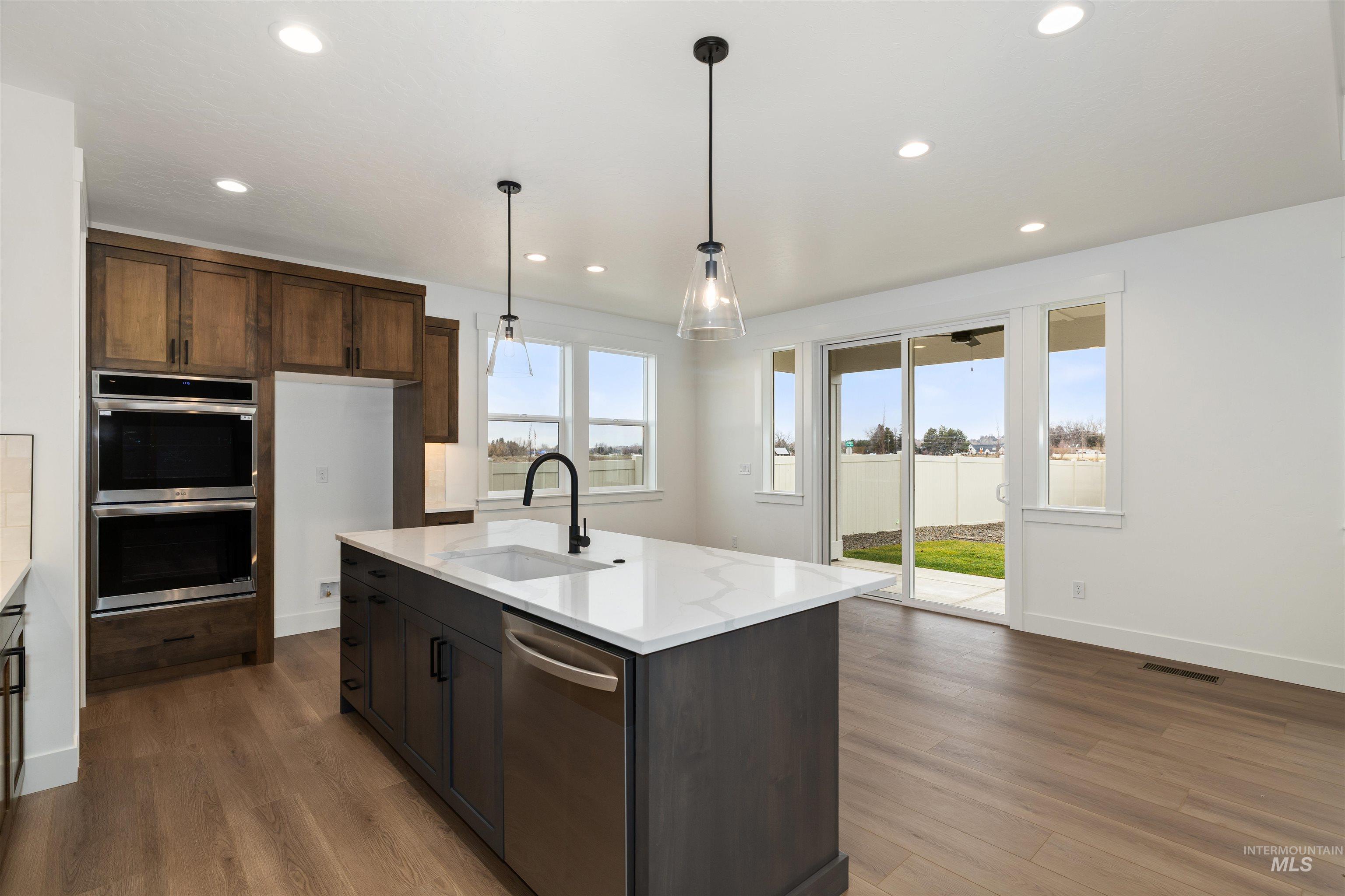 10540 W Mizzle Drive, Star, Idaho 83669, 3 Bedrooms, 2.5 Bathrooms, Residential For Sale, Price $649,900, 98987762