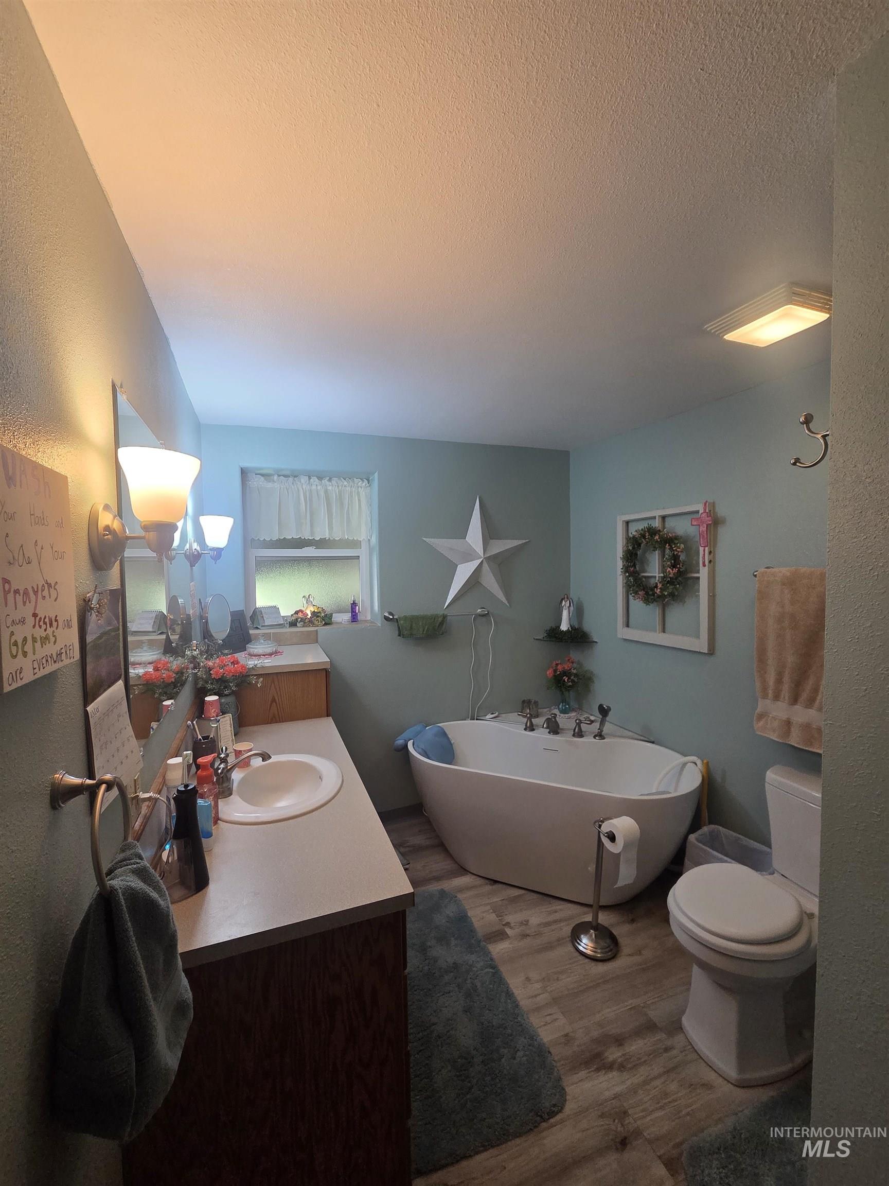 109 3rd Street, Pomeroy, Washington 99347, 3 Bedrooms, 2 Bathrooms, Residential For Sale, Price $270,000, 98987764