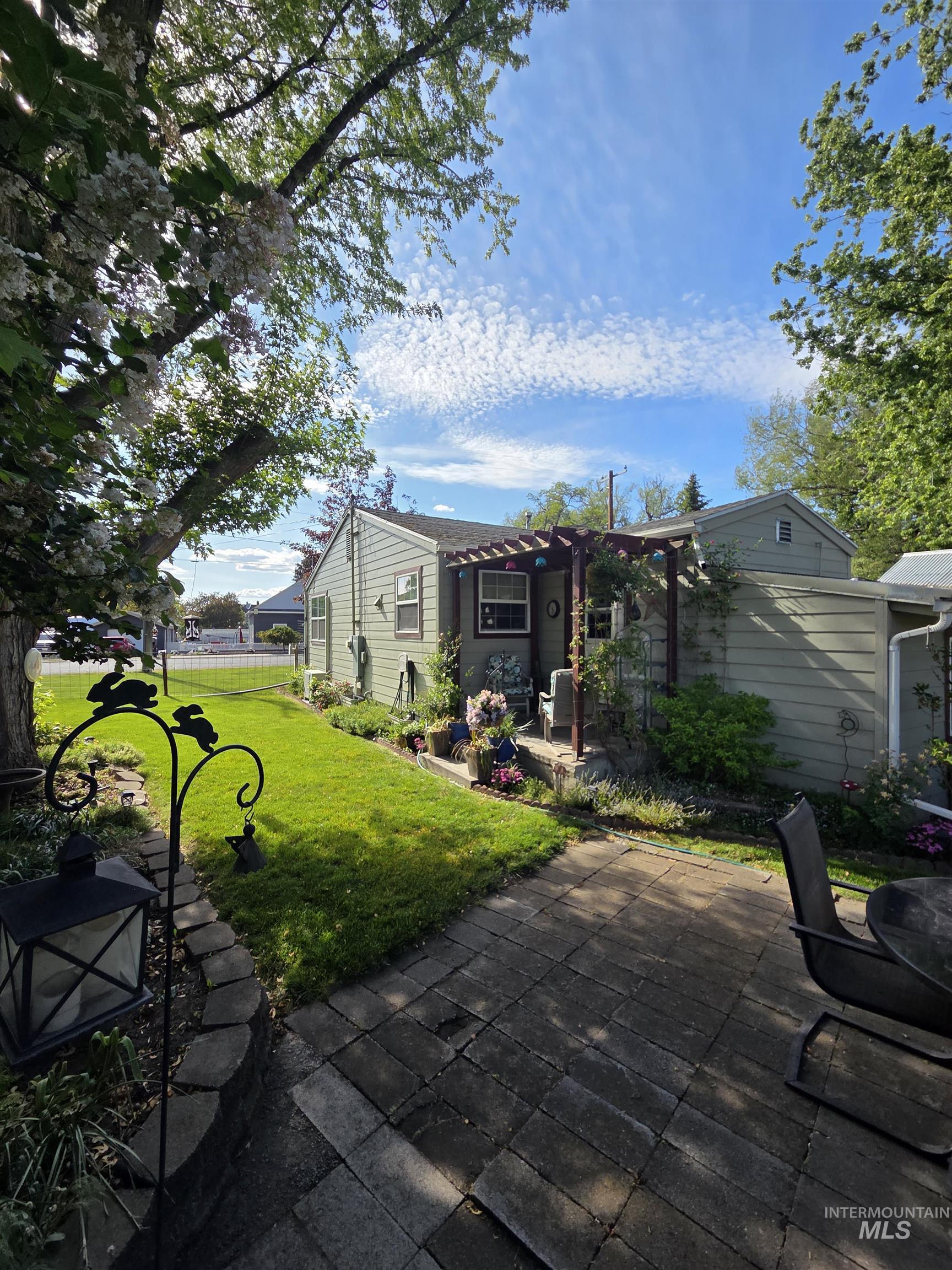 109 3rd Street, Pomeroy, Washington 99347, 3 Bedrooms, 2 Bathrooms, Residential For Sale, Price $270,000, 98987764