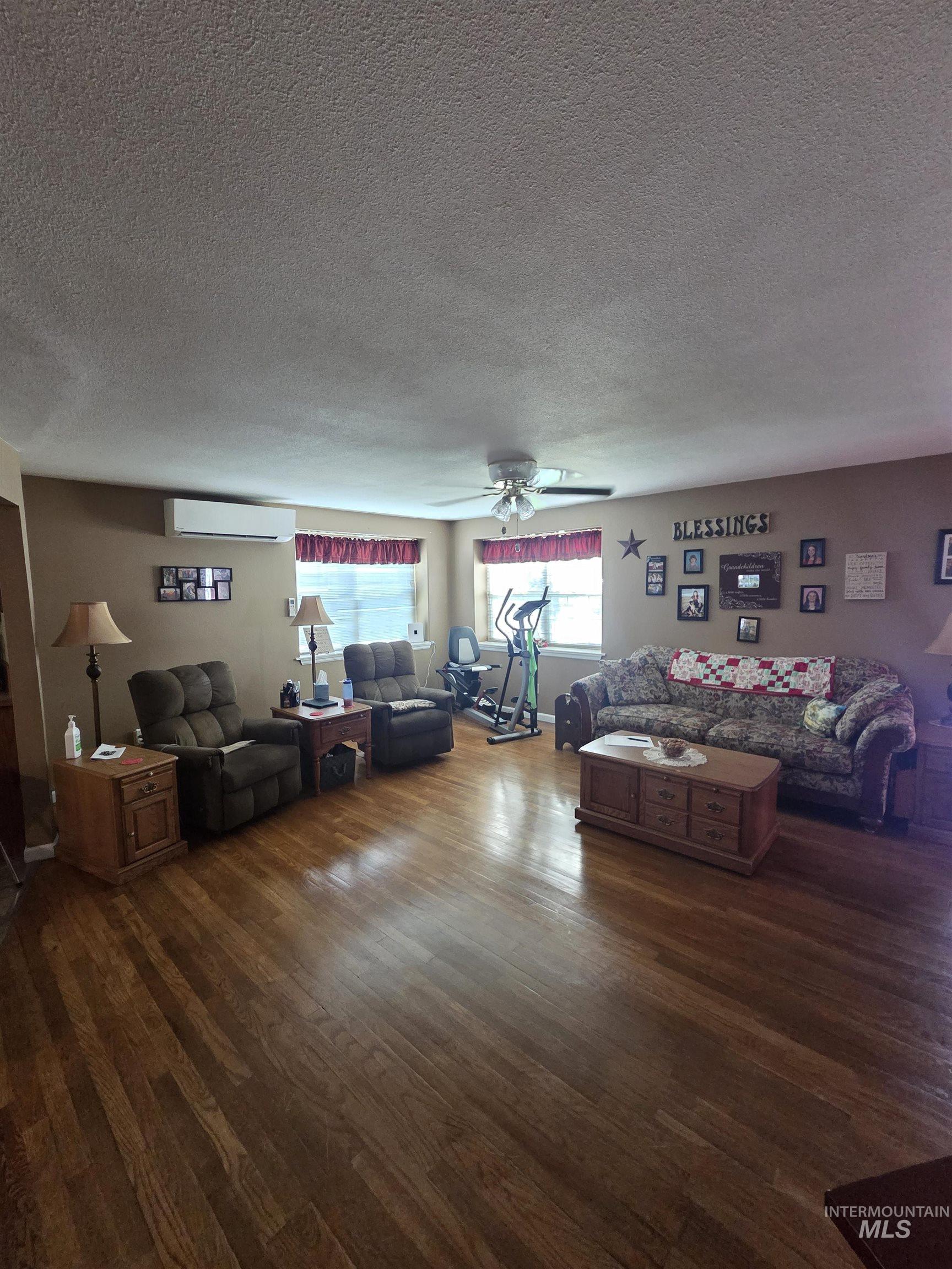 109 3rd Street, Pomeroy, Washington 99347, 3 Bedrooms, 2 Bathrooms, Residential For Sale, Price $270,000, 98987764