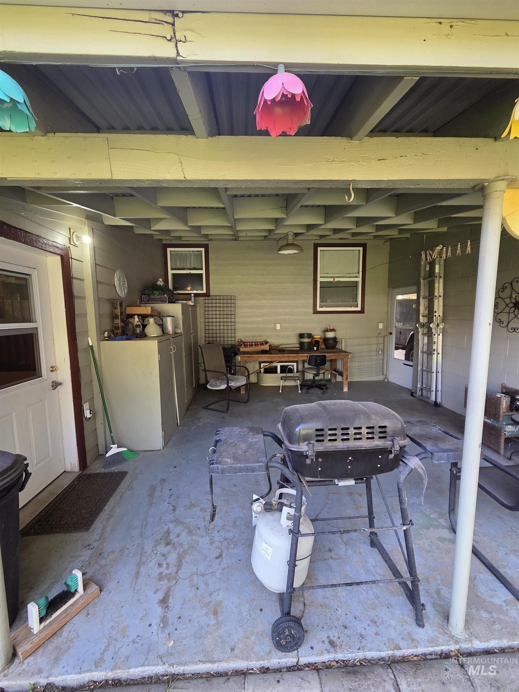 109 3rd Street, Pomeroy, Washington 99347, 3 Bedrooms, 2 Bathrooms, Residential For Sale, Price $270,000, 98987764