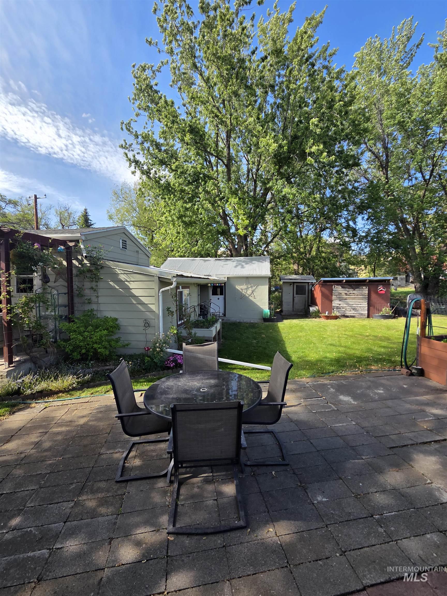 109 3rd Street, Pomeroy, Washington 99347, 3 Bedrooms, 2 Bathrooms, Residential For Sale, Price $270,000, 98987764