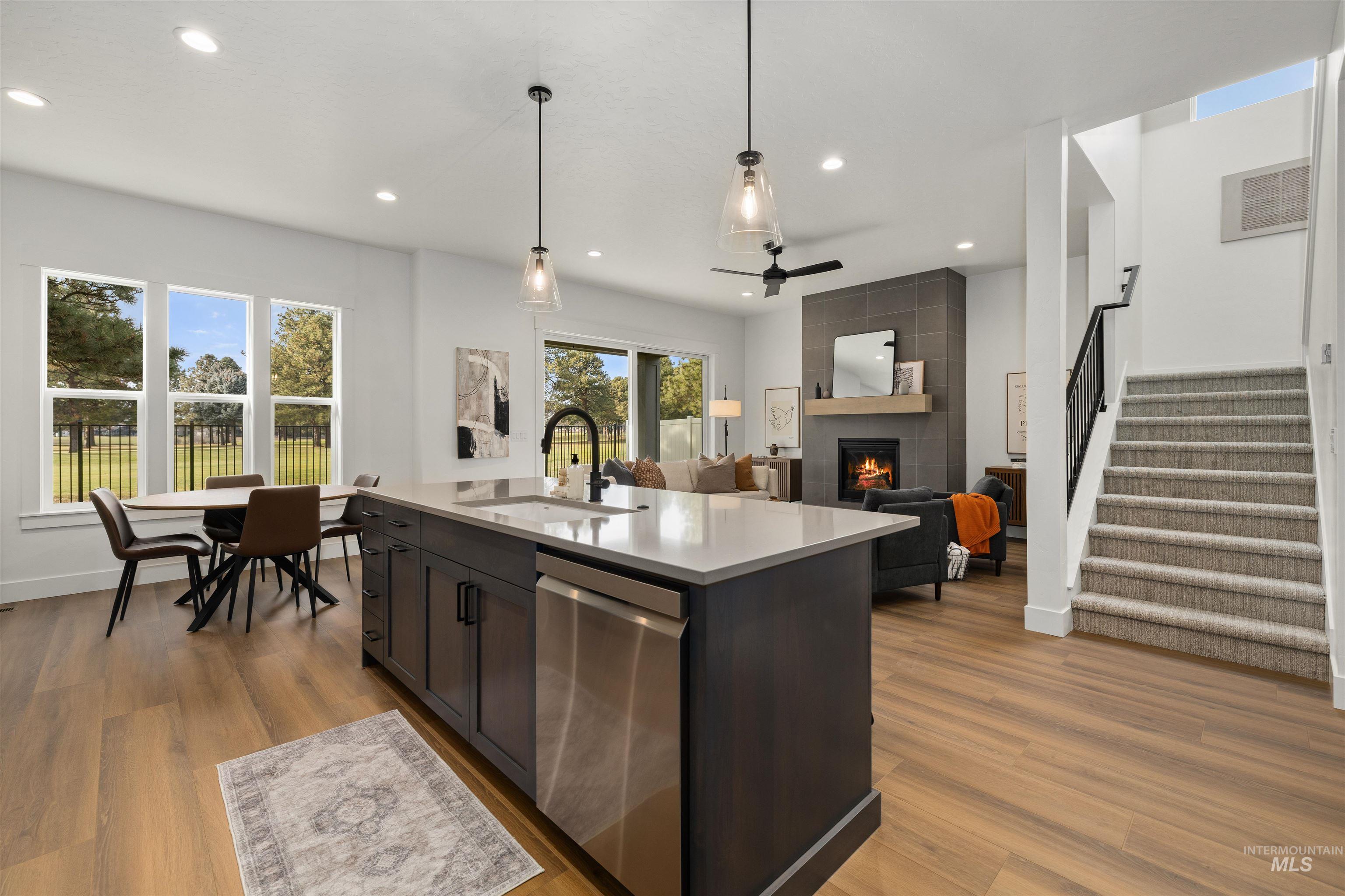 725 N Hiltonhead Way, Eagle, Idaho 83616-000, 3 Bedrooms, 2.5 Bathrooms, Residential For Sale, Price $825,000, 98987765