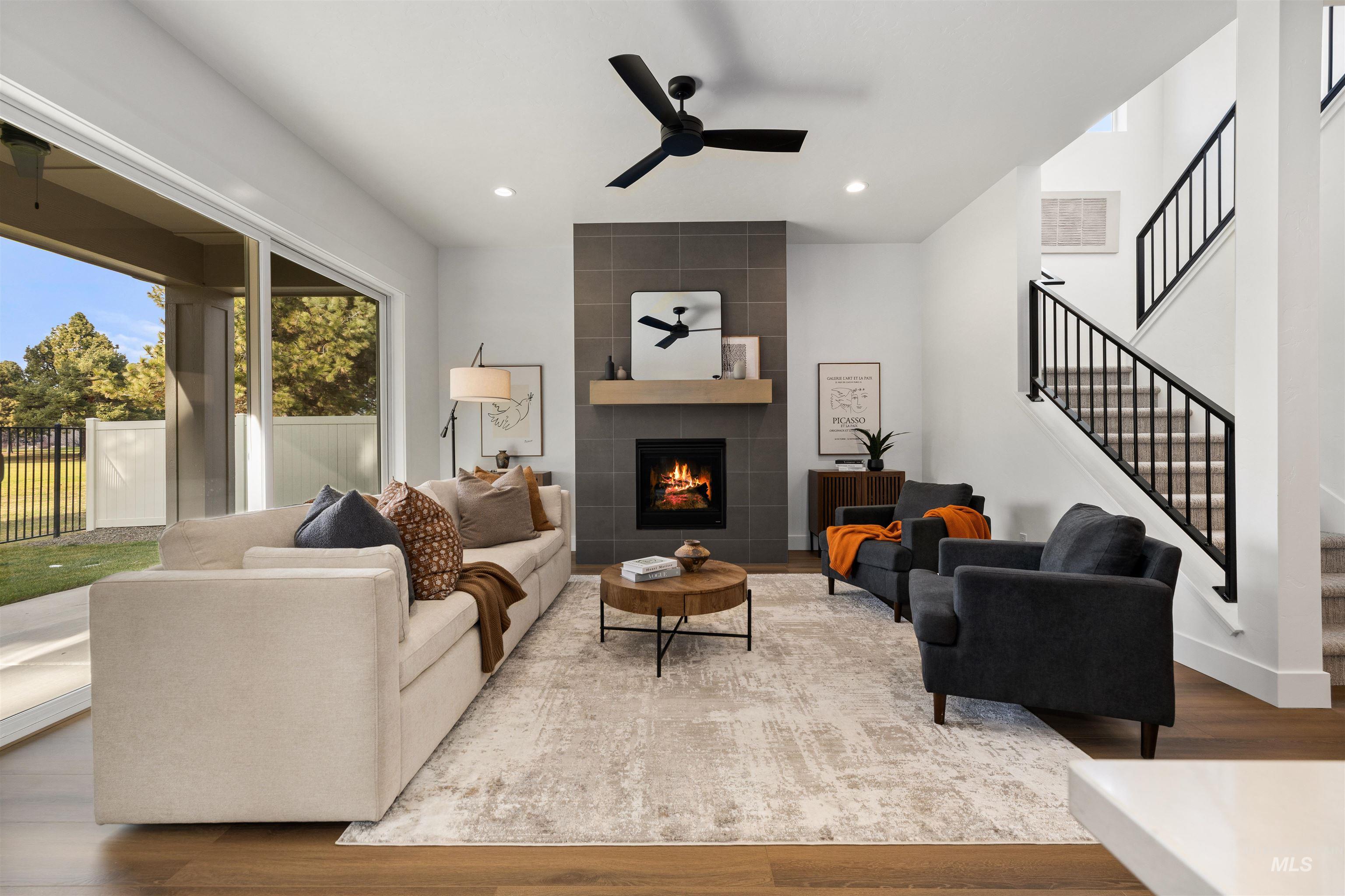 725 N Hiltonhead Way, Eagle, Idaho 83616-000, 3 Bedrooms, 2.5 Bathrooms, Residential For Sale, Price $825,000, 98987765