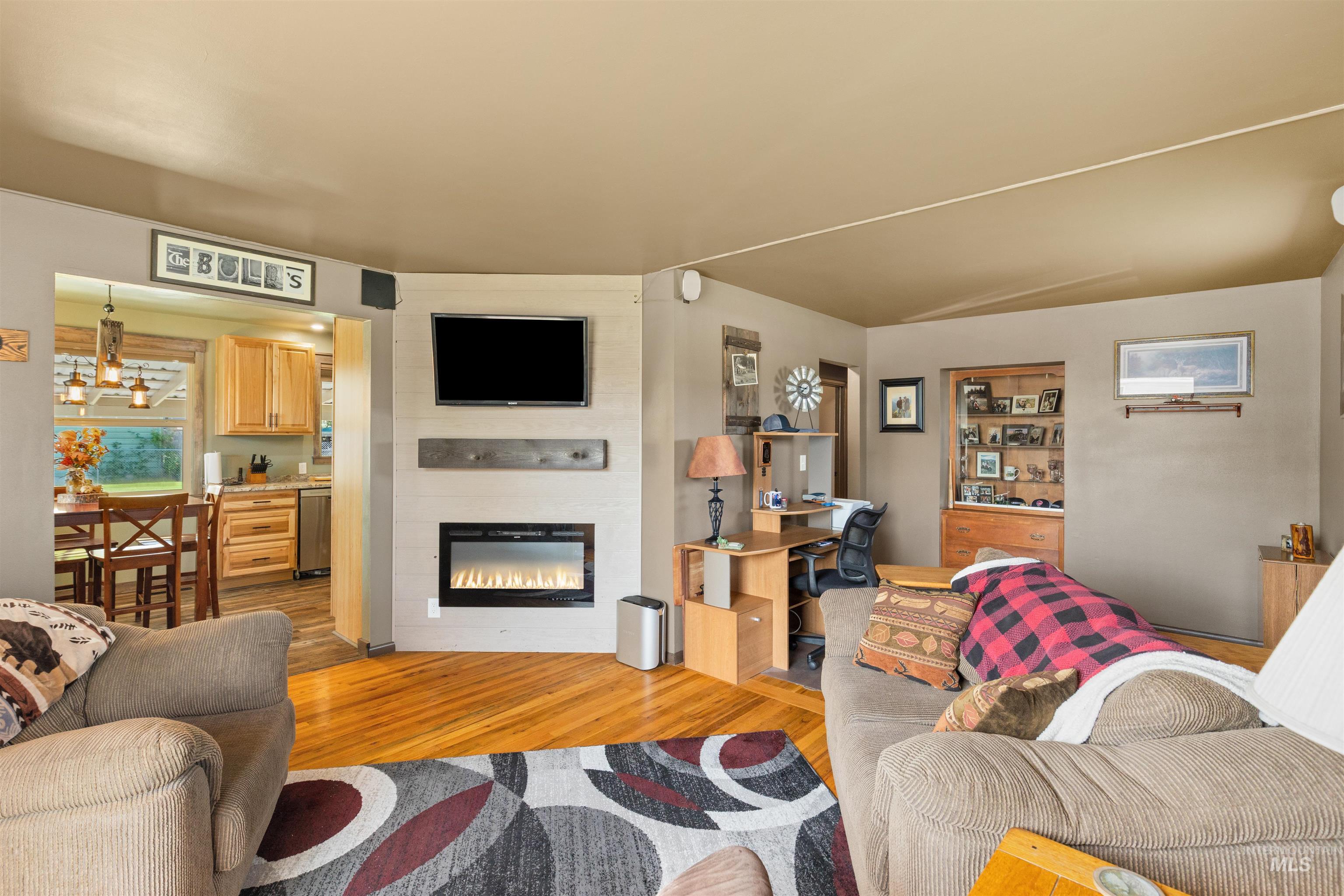 627 Park Ave. #B, Lewiston, Idaho 83501, 2 Bedrooms, 1 Bathroom, Residential For Sale, Price $315,000, 98987767