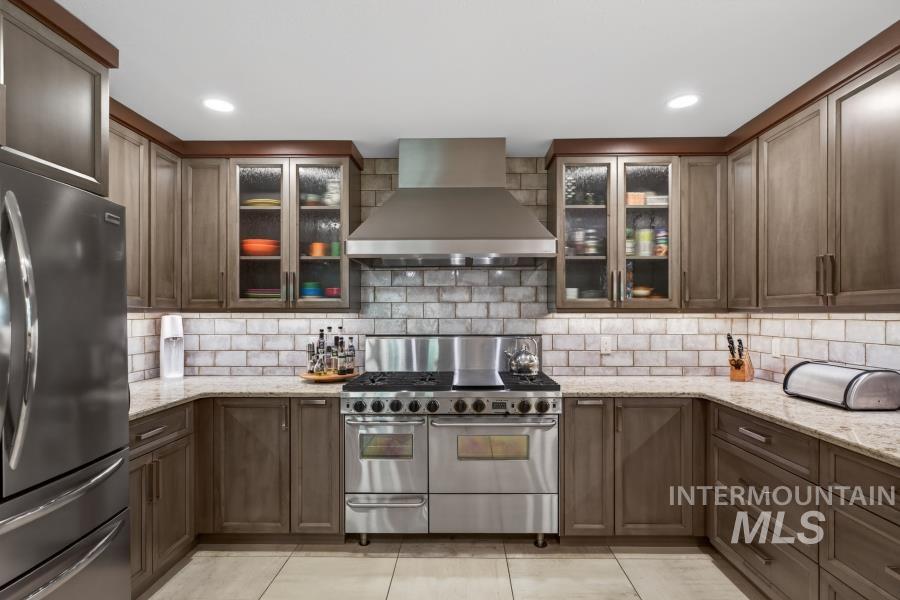 1761 Little Bear Ridge, Troy, Idaho 83871, 3 Bedrooms, 3 Bathrooms, Residential For Sale, Price $1,100,000, 98987768