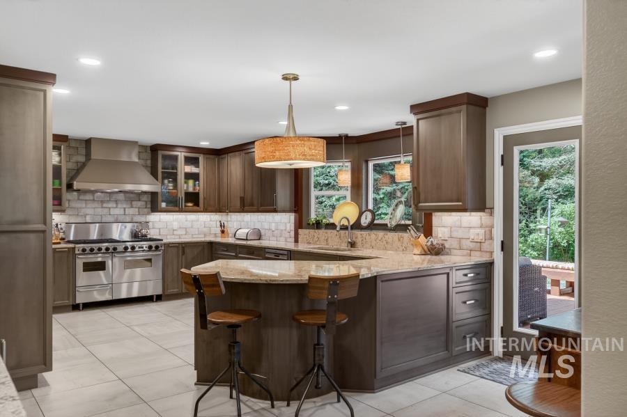 1761 Little Bear Ridge, Troy, Idaho 83871, 3 Bedrooms, 3 Bathrooms, Residential For Sale, Price $1,100,000, 98987768