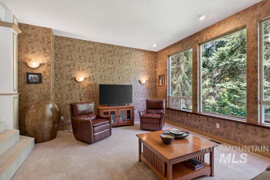 1761 Little Bear Ridge, Troy, Idaho 83871, 3 Bedrooms, 3 Bathrooms, Residential For Sale, Price $1,100,000, 98987768