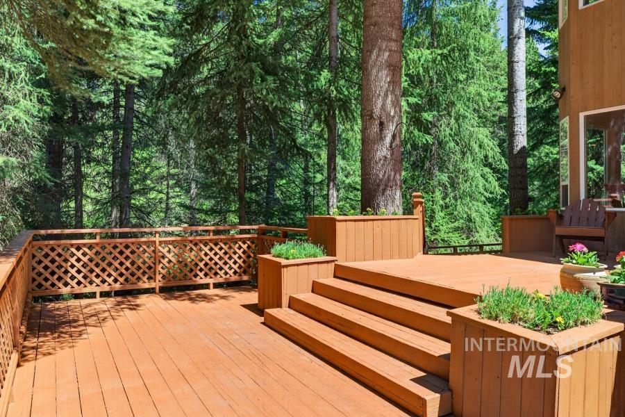 1761 Little Bear Ridge, Troy, Idaho 83871, 3 Bedrooms, 3 Bathrooms, Residential For Sale, Price $1,100,000, 98987768