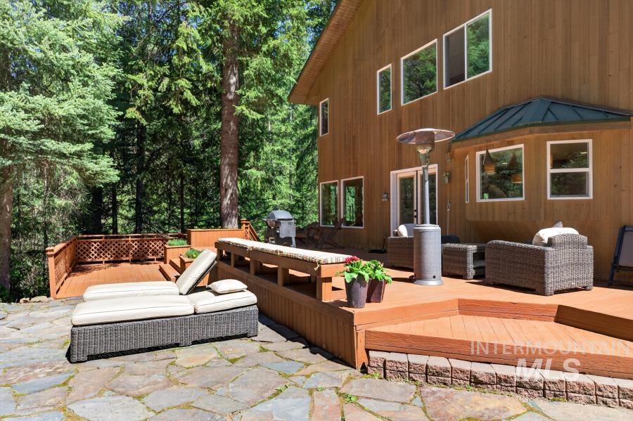 1761 Little Bear Ridge, Troy, Idaho 83871, 3 Bedrooms, 3 Bathrooms, Residential For Sale, Price $1,100,000, 98987768