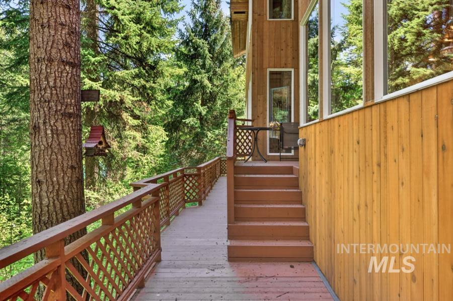 1761 Little Bear Ridge, Troy, Idaho 83871, 3 Bedrooms, 3 Bathrooms, Residential For Sale, Price $1,100,000, 98987768