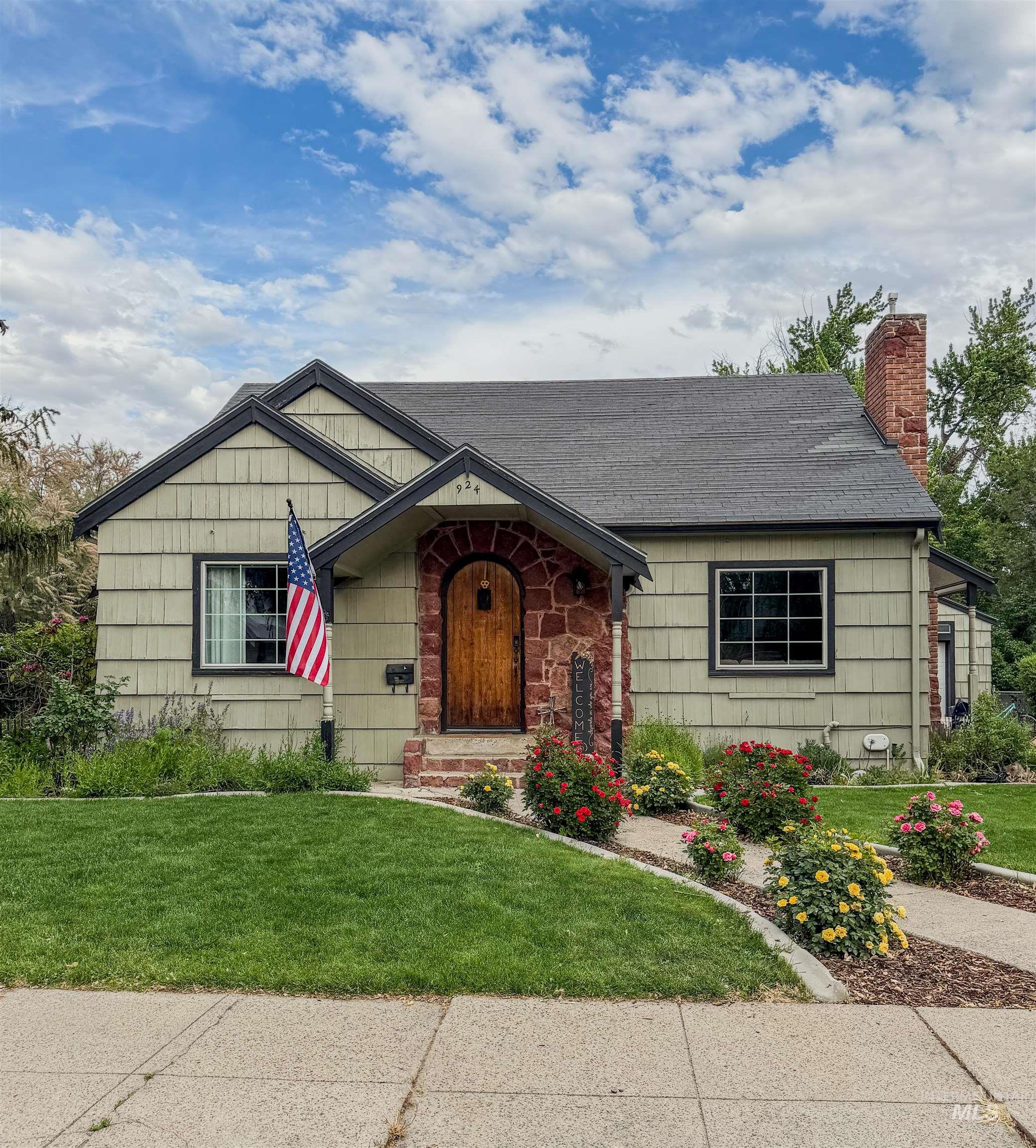 924 W 1st Street, Weiser, Idaho 83672, 3 Bedrooms, 2 Bathrooms, Residential For Sale, Price $374,000, 98987771