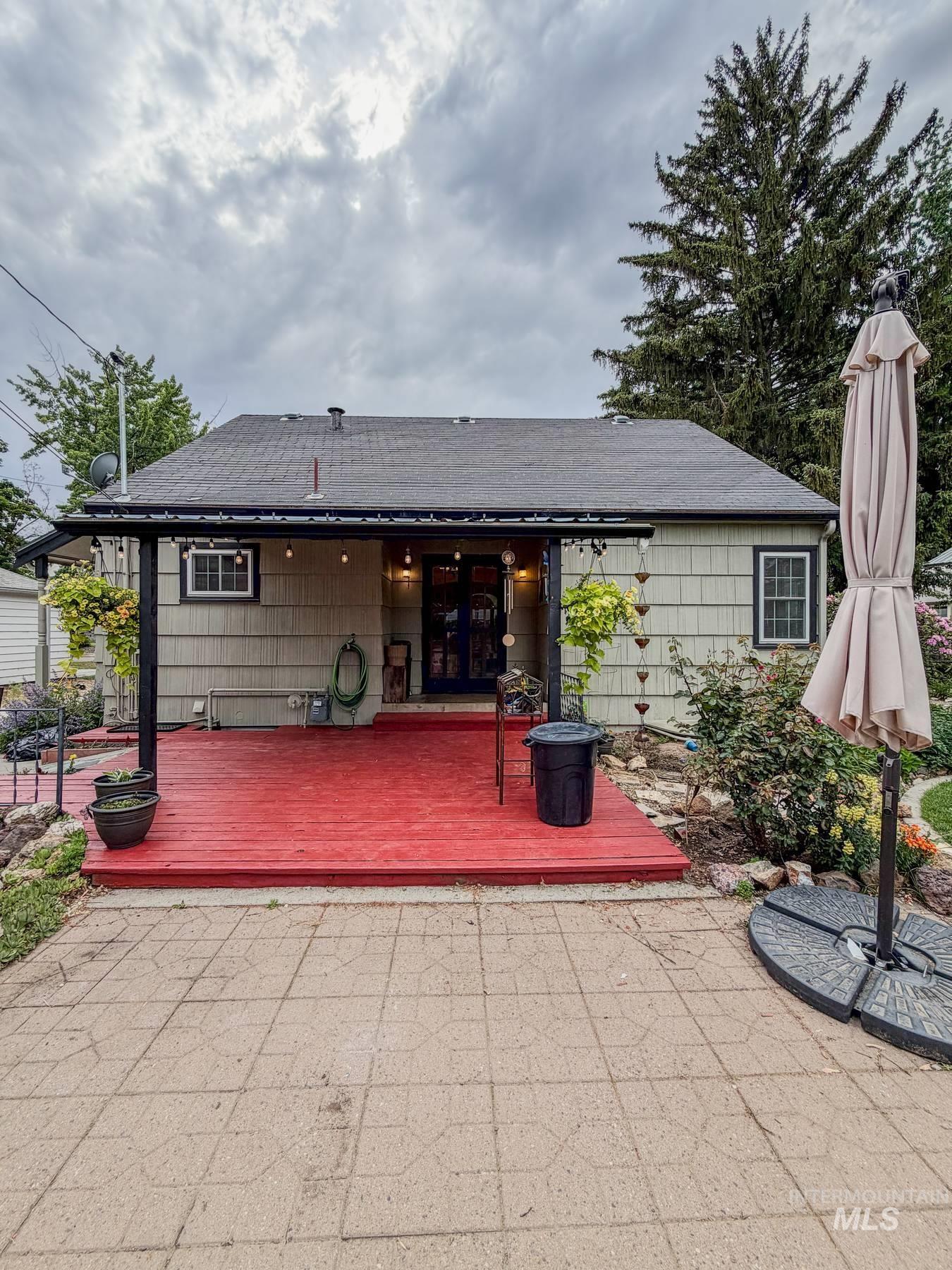 924 W 1st Street, Weiser, Idaho 83672, 3 Bedrooms, 2 Bathrooms, Residential For Sale, Price $374,000, 98987771