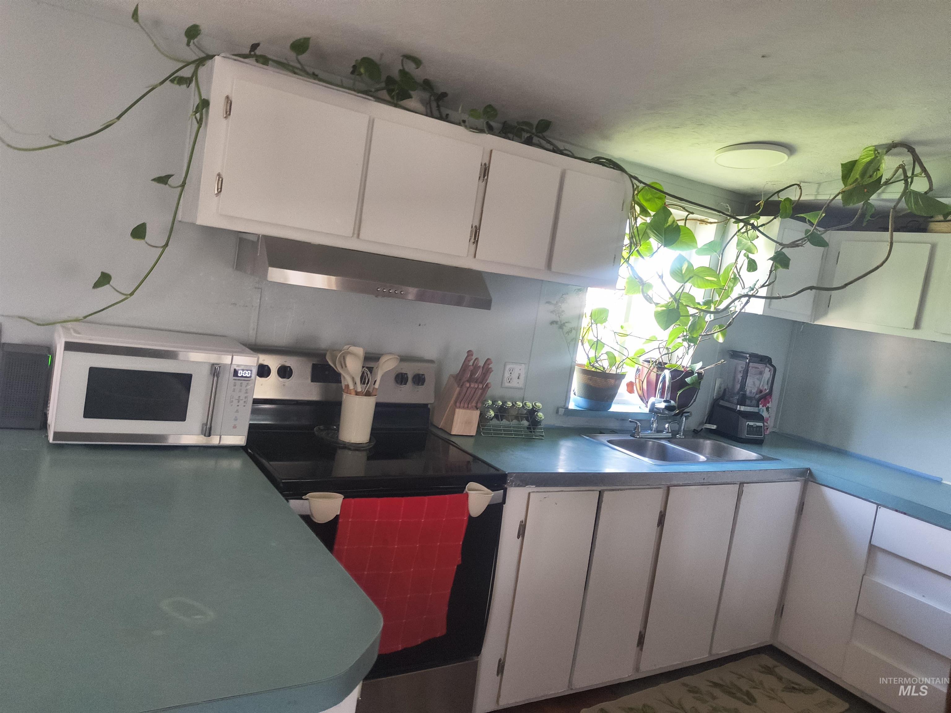 148 S 600 W #30, Paul, Idaho 83347, 3 Bedrooms, 2 Bathrooms, Residential For Sale, Price $70,000, 98987773