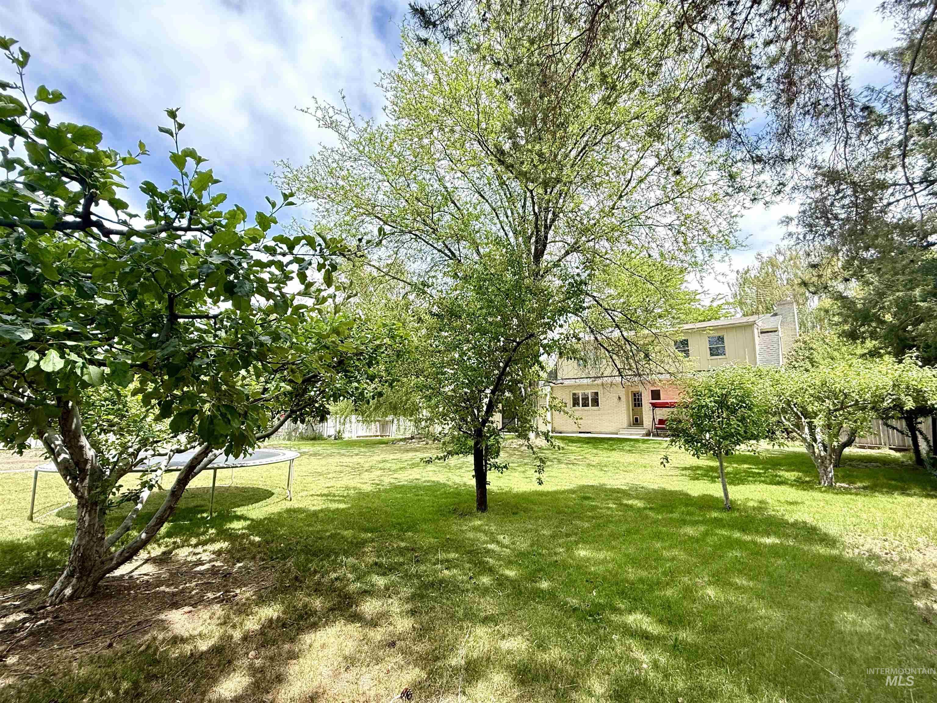 2558 Burton Ave, Burley, Idaho 83318, 3 Bedrooms, 3 Bathrooms, Residential For Sale, Price $427,500, 98987778