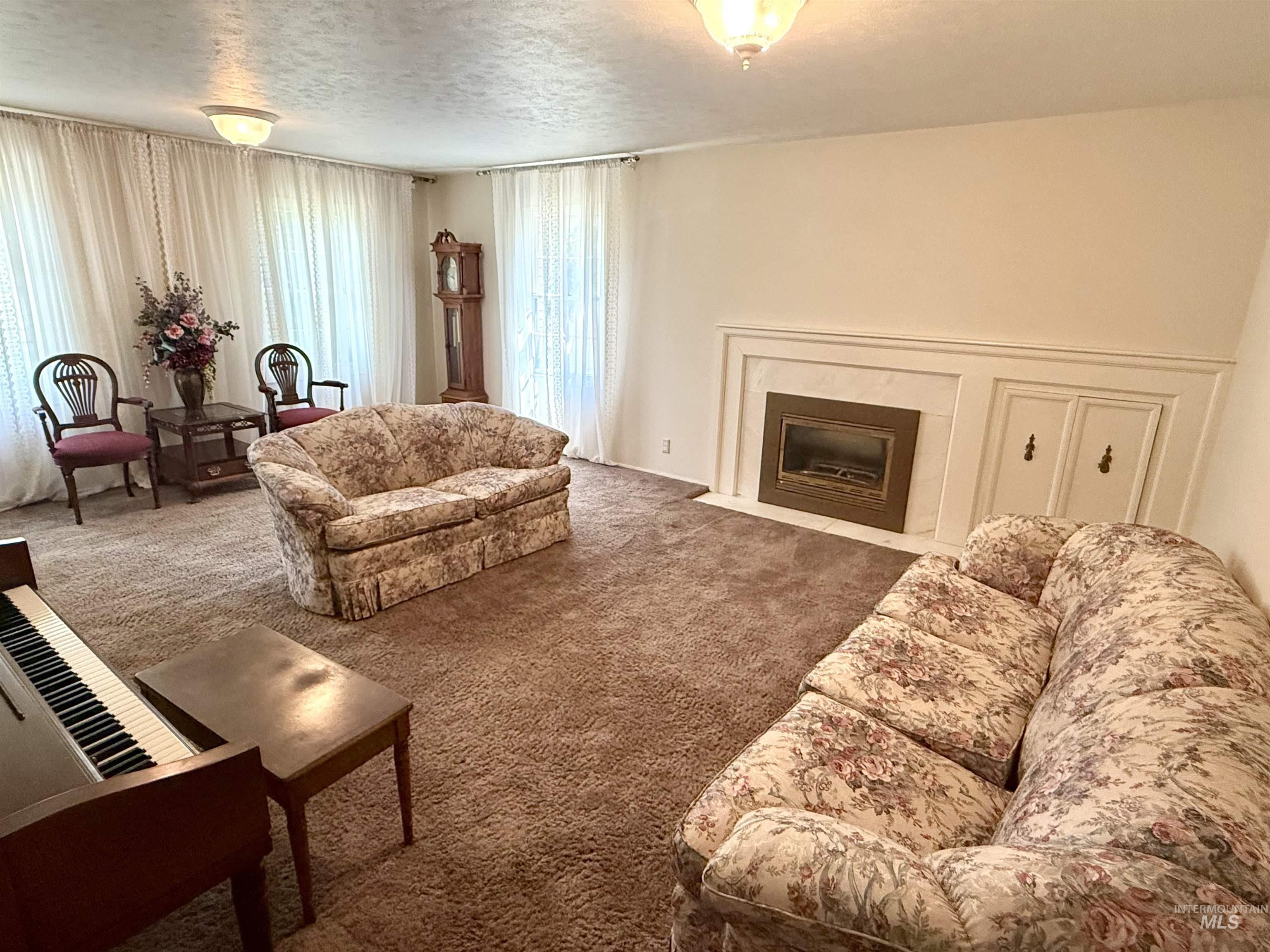 2558 Burton Ave, Burley, Idaho 83318, 3 Bedrooms, 3 Bathrooms, Residential For Sale, Price $427,500, 98987778