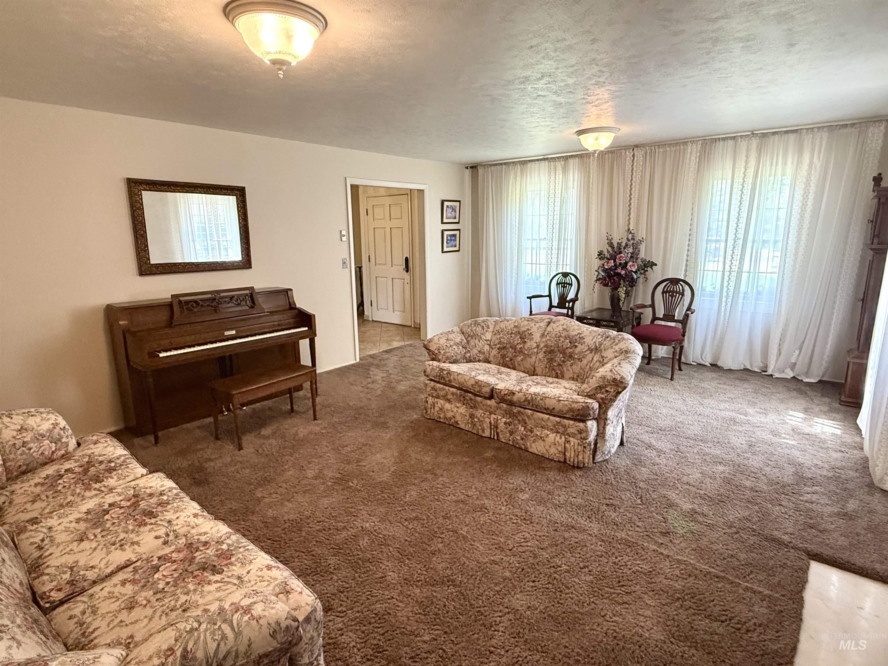 2558 Burton Ave, Burley, Idaho 83318, 3 Bedrooms, 3 Bathrooms, Residential For Sale, Price $427,500, 98987778