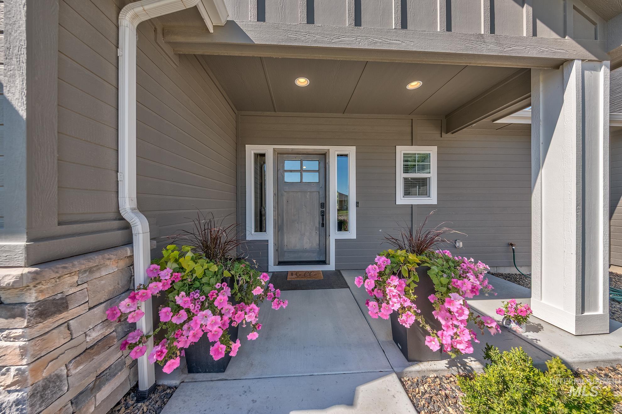 211 NE 8th Street, Fruitland, Idaho 83619, 3 Bedrooms, 2 Bathrooms, Residential For Sale, Price $525,000, 98987784