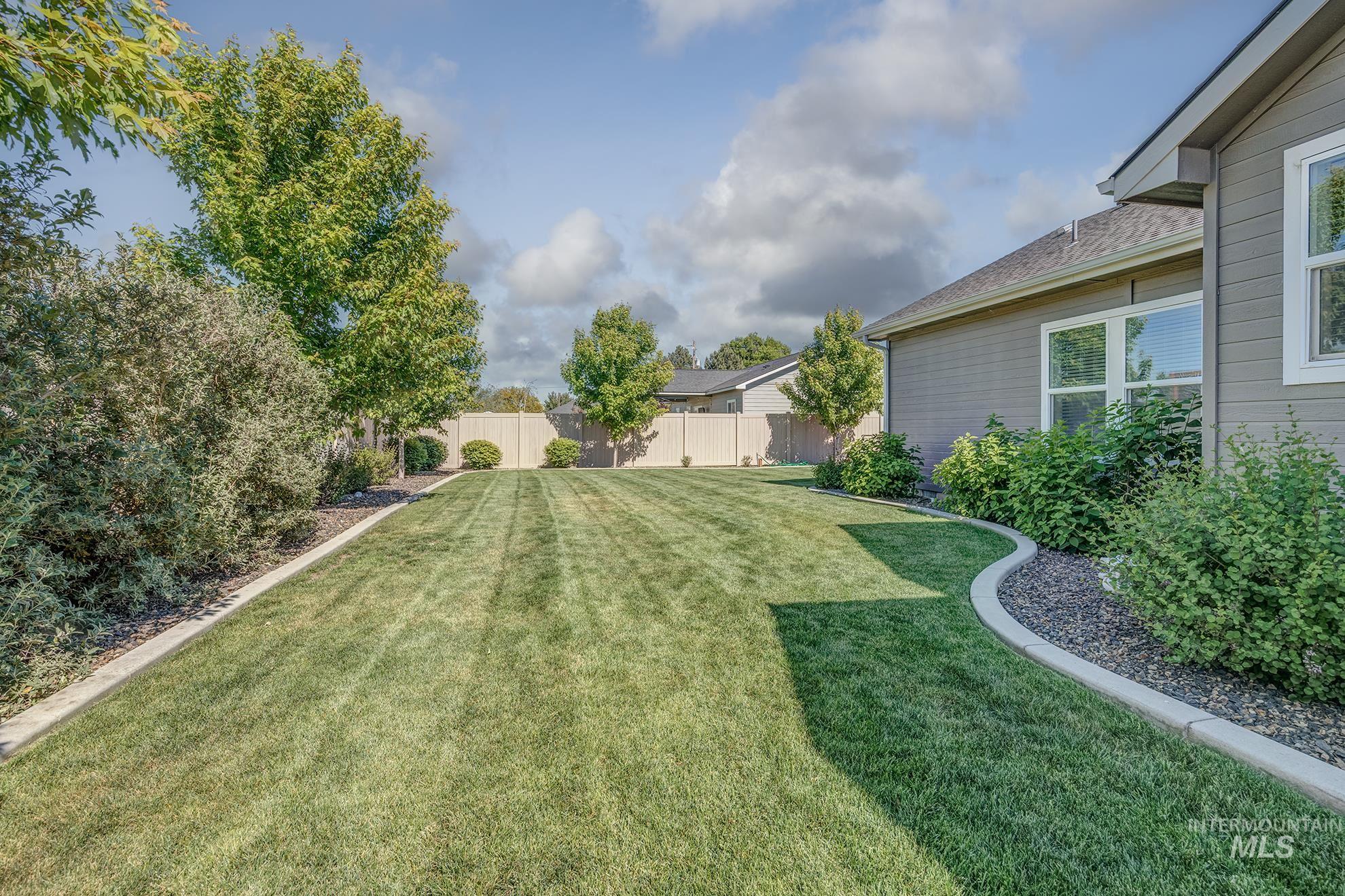 211 NE 8th Street, Fruitland, Idaho 83619, 3 Bedrooms, 2 Bathrooms, Residential For Sale, Price $525,000, 98987784