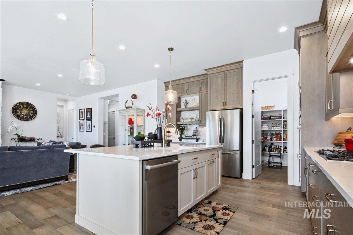 7407 W Diamond Lake Drive, Boise, Idaho 83714, 3 Bedrooms, 2.5 Bathrooms, Residential For Sale, Price $1,025,000, 98987785