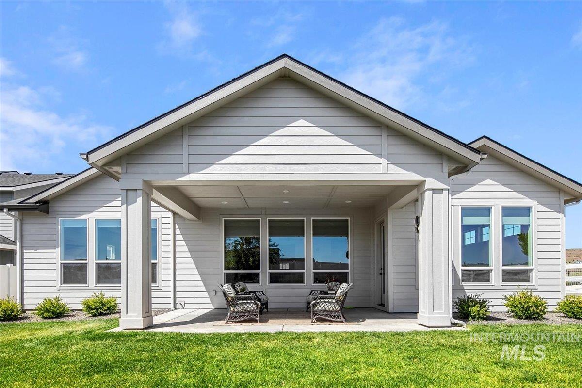 7407 W Diamond Lake Drive, Boise, Idaho 83714, 3 Bedrooms, 2.5 Bathrooms, Residential For Sale, Price $1,025,000, 98987785