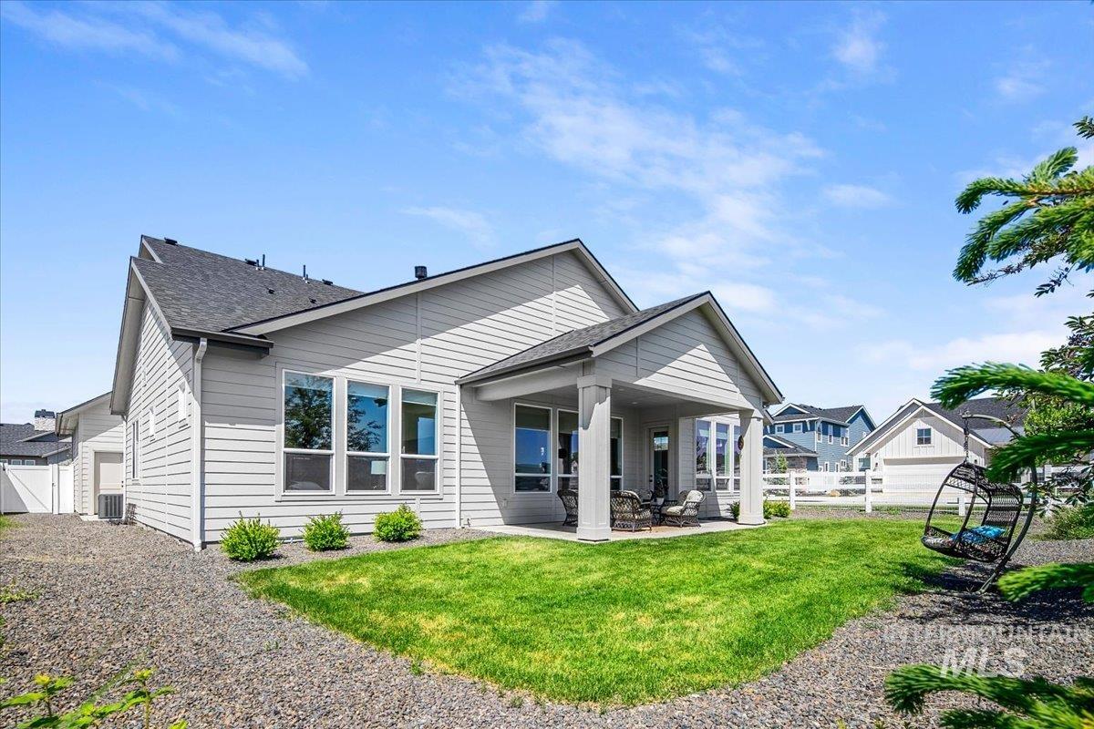 7407 W Diamond Lake Drive, Boise, Idaho 83714, 3 Bedrooms, 2.5 Bathrooms, Residential For Sale, Price $1,025,000, 98987785