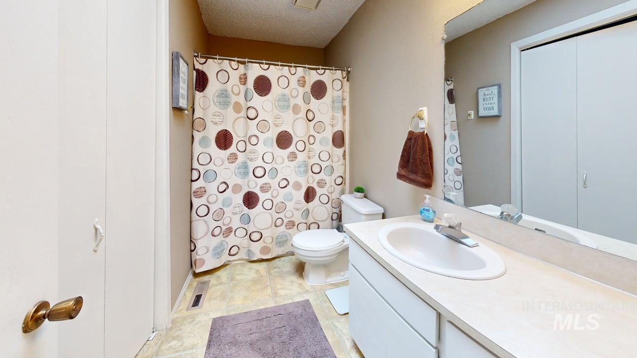 707 Park Ave, Lewiston, Idaho 83501, 3 Bedrooms, 2 Bathrooms, Residential For Sale, Price $379,900, 98987786
