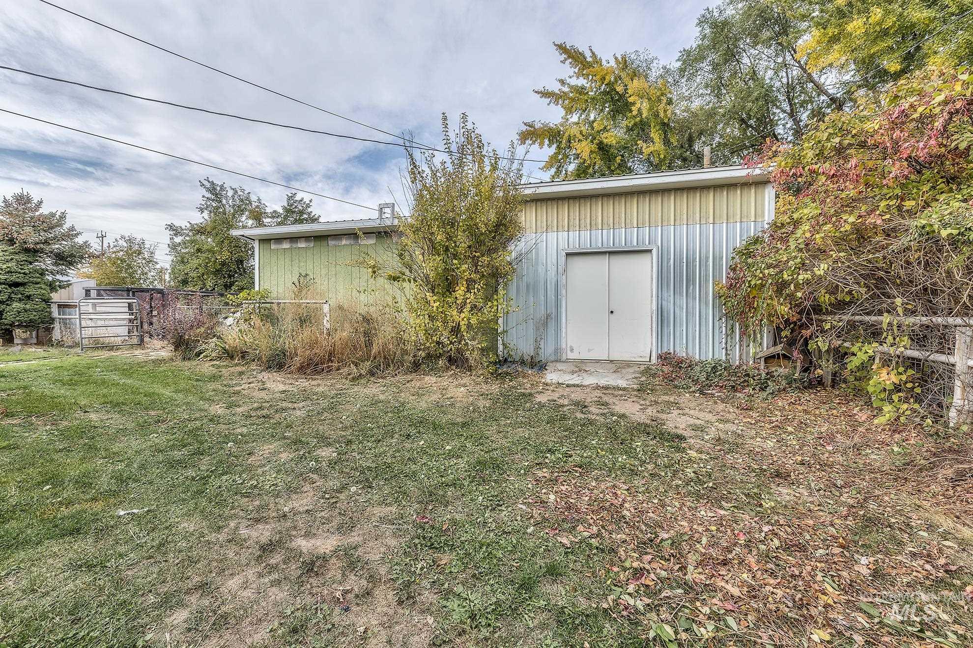 842 W Butterfield St., Weiser, Idaho 83672, 4 Bedrooms, 2 Bathrooms, Residential For Sale, Price $329,000, 98987788
