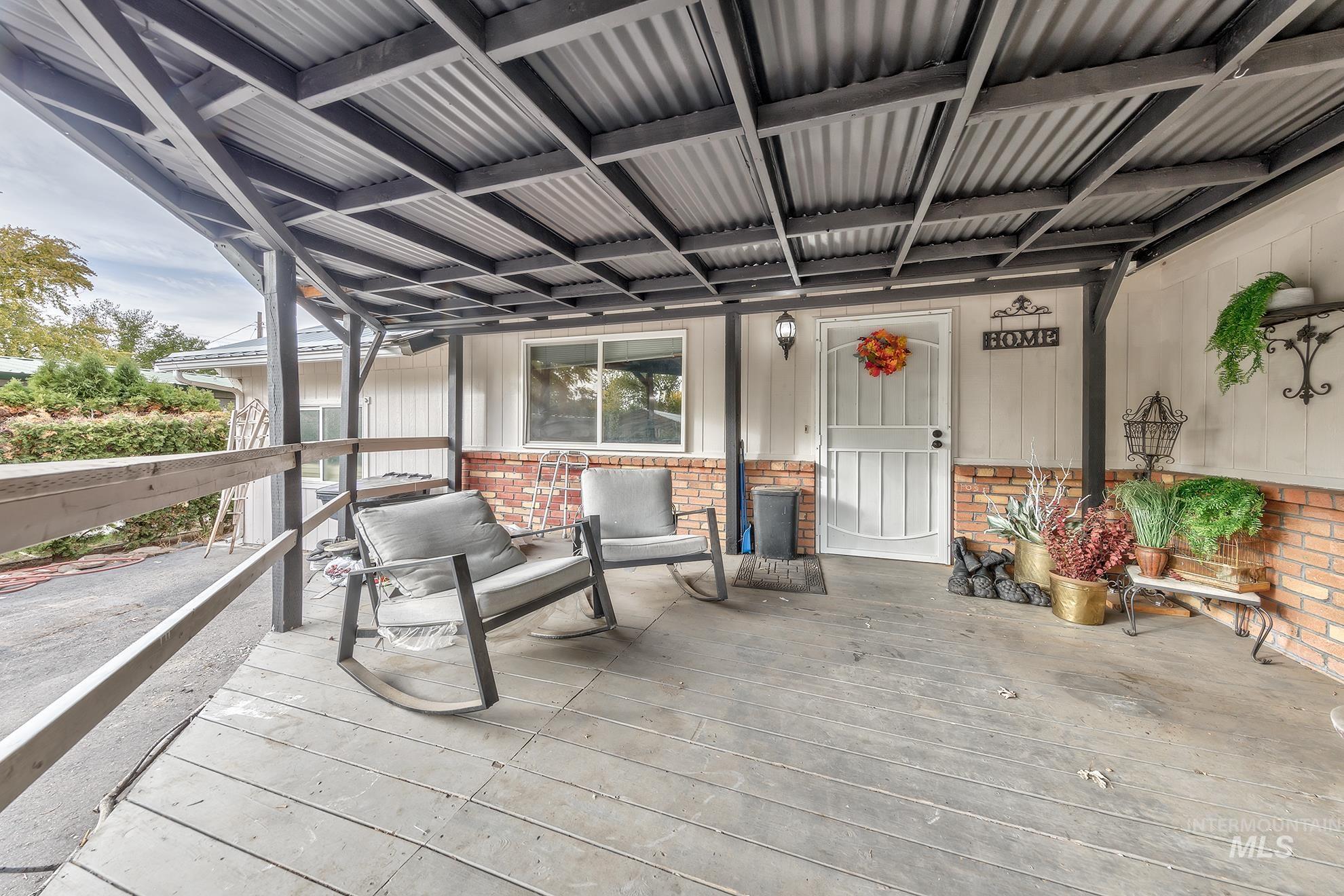 842 W Butterfield St., Weiser, Idaho 83672, 4 Bedrooms, 2 Bathrooms, Residential For Sale, Price $329,000, 98987788