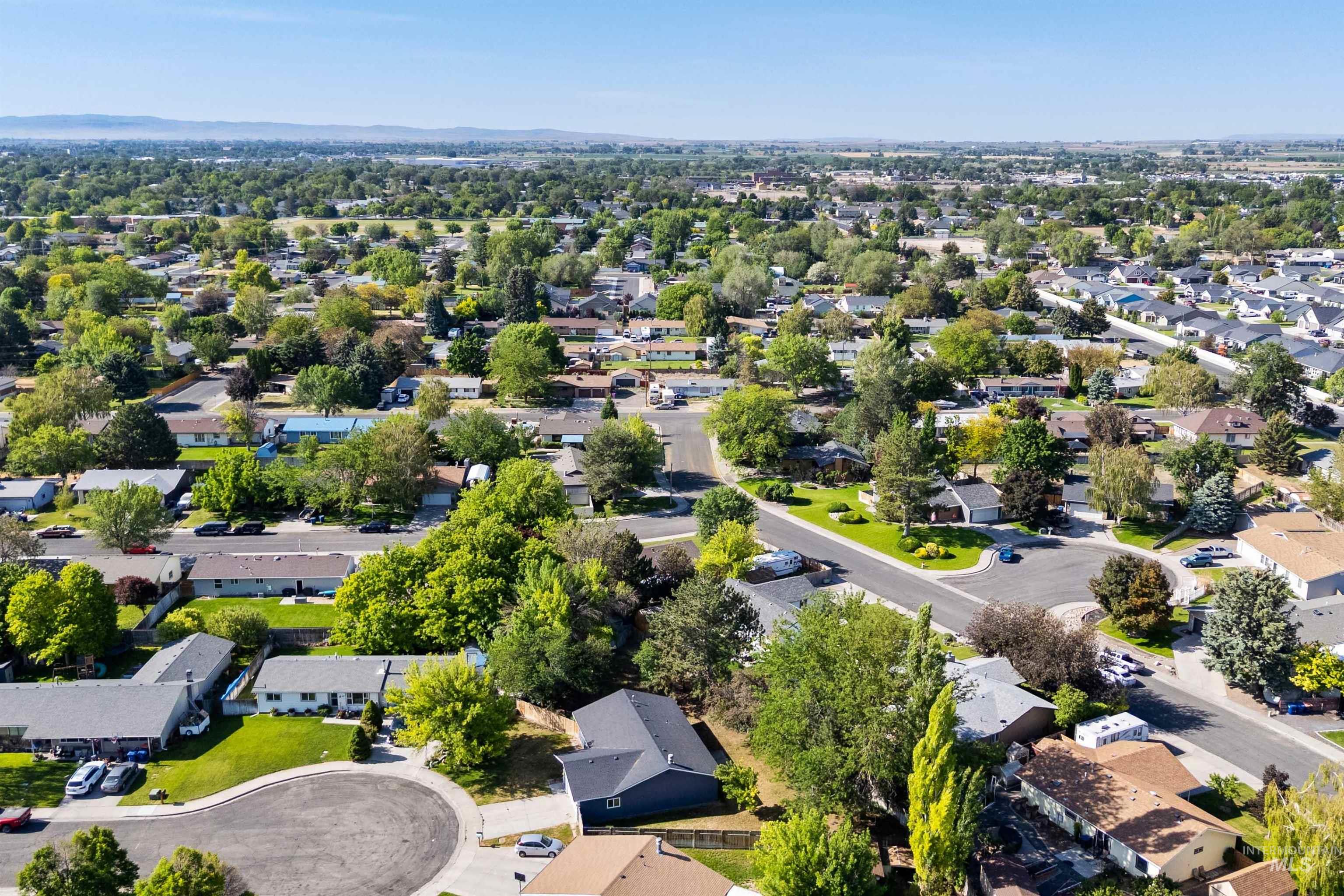 551 Park Meadows Circle, Twin Falls, Idaho 83301, 3 Bedrooms, 2 Bathrooms, Residential For Sale, Price $354,900, 98987800