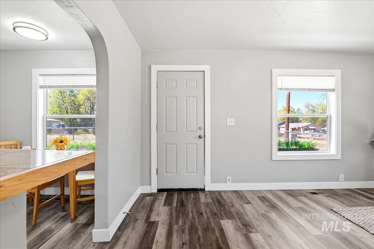 103 S 16th Ave, Caldwell, Idaho 83605, 2 Bedrooms, 1 Bathroom, Residential For Sale, Price $279,900, 98987801