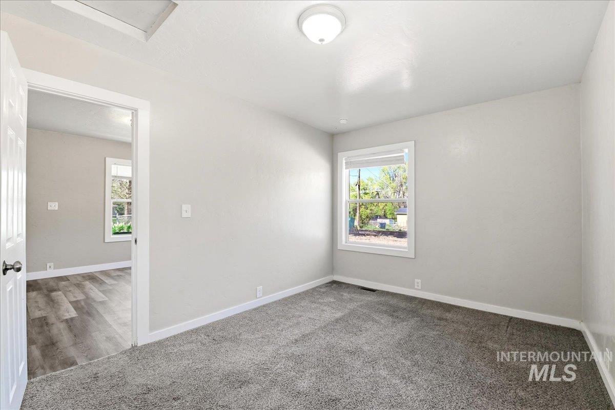 103 S 16th Ave, Caldwell, Idaho 83605, 2 Bedrooms, 1 Bathroom, Residential For Sale, Price $279,900, 98987801