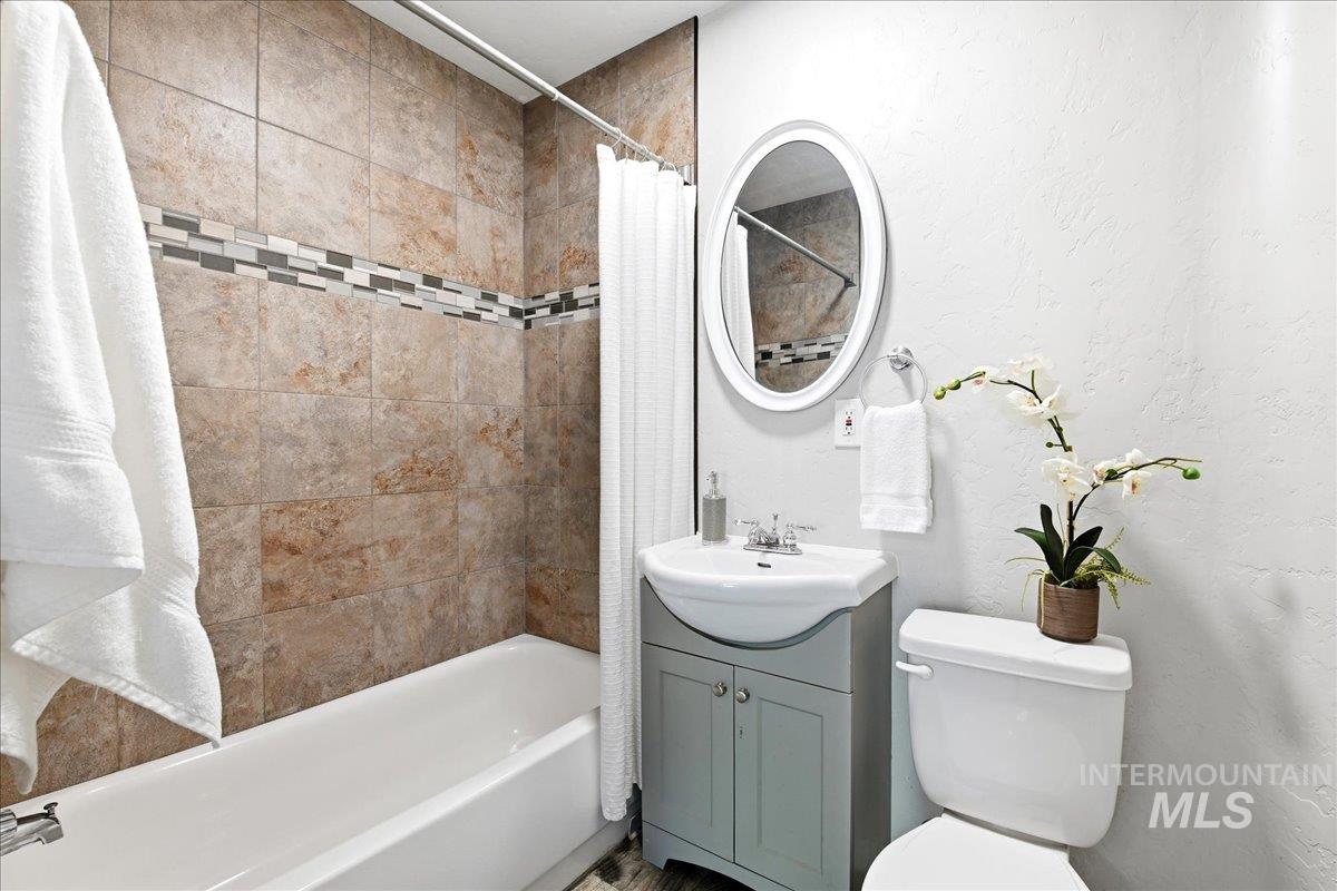 103 S 16th Ave, Caldwell, Idaho 83605, 2 Bedrooms, 1 Bathroom, Residential For Sale, Price $279,900, 98987801