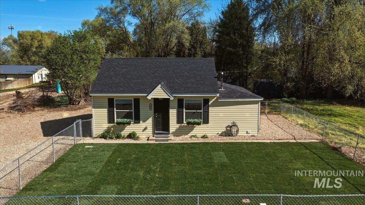 103 S 16th Ave, Caldwell, Idaho 83605, 2 Bedrooms, 1 Bathroom, Residential For Sale, Price $279,900, 98987801