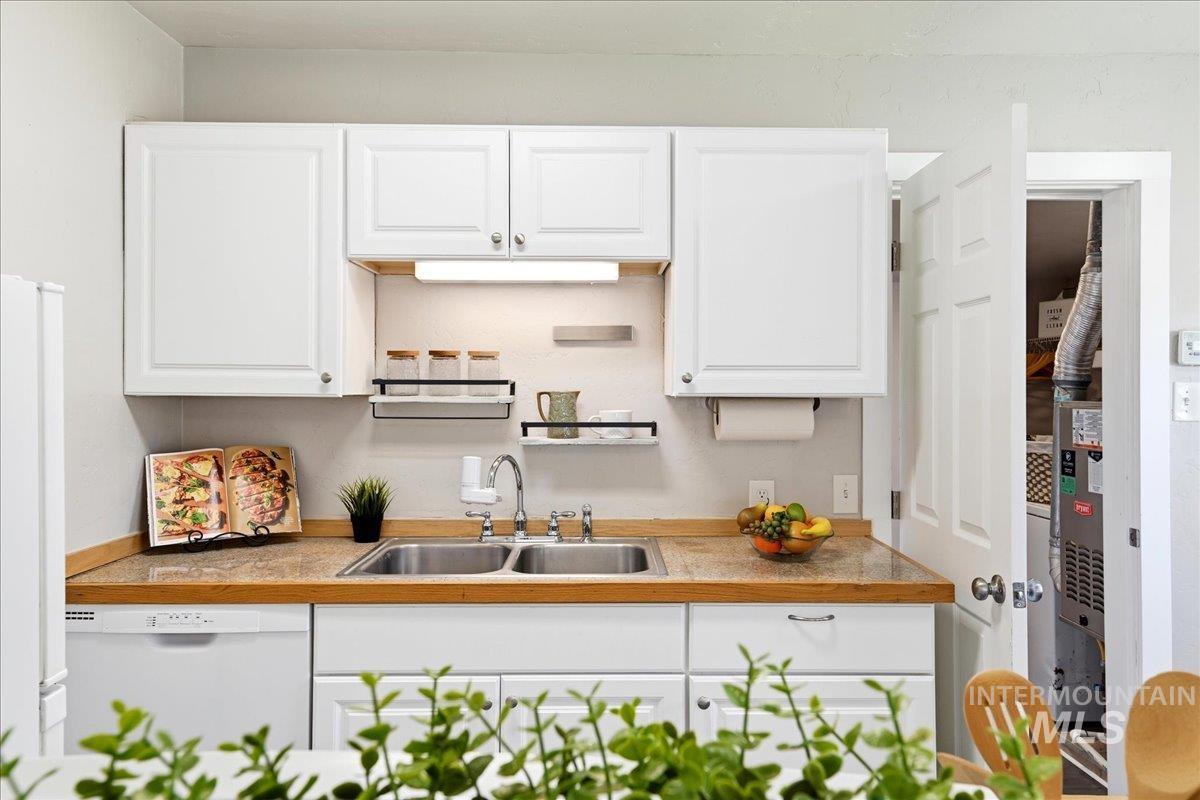 103 S 16th Ave, Caldwell, Idaho 83605, 2 Bedrooms, 1 Bathroom, Residential For Sale, Price $279,900, 98987801