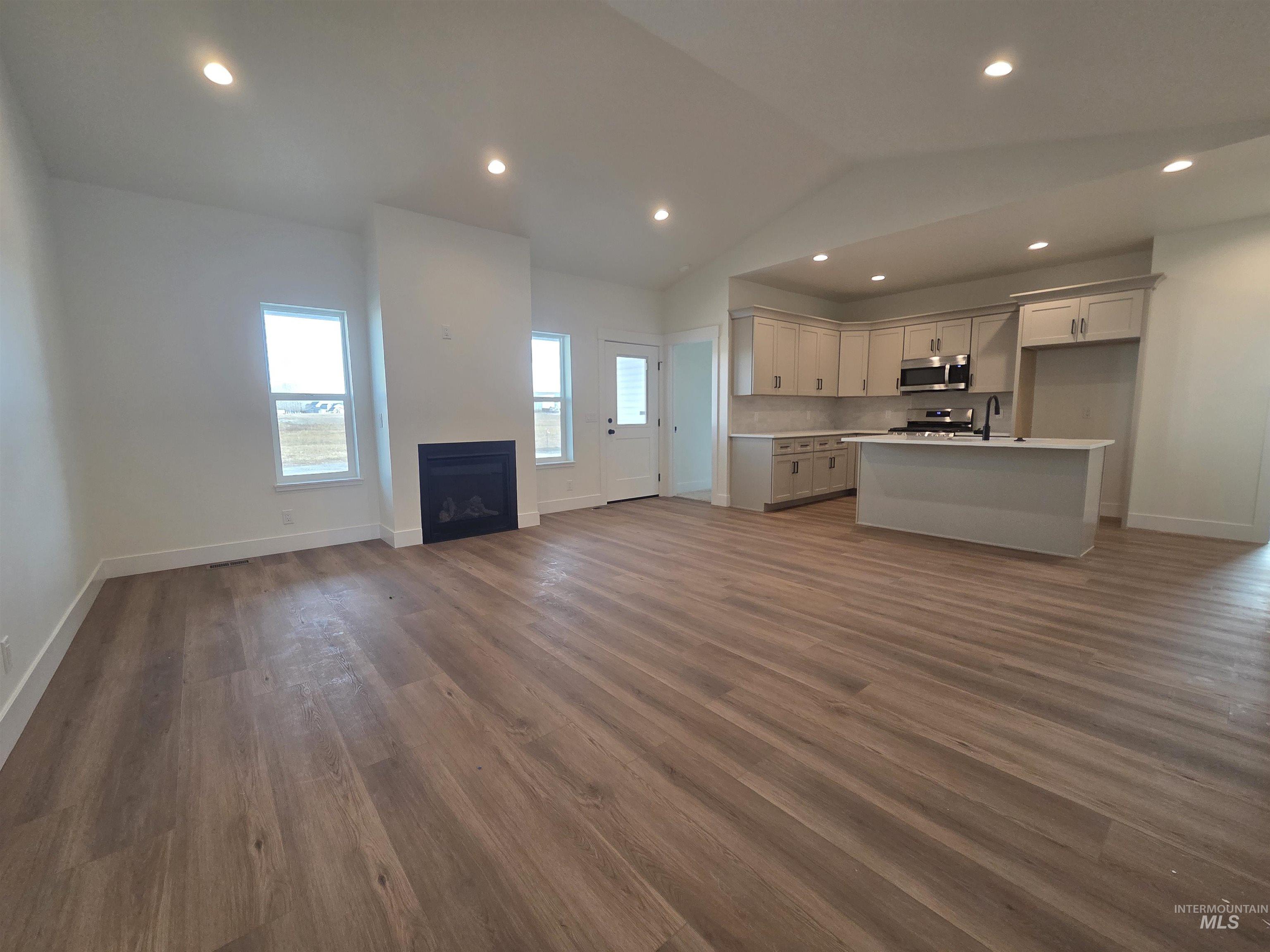 2431 Bristol Ave, Burley, Idaho 83318, 4 Bedrooms, 2 Bathrooms, Residential For Sale, Price $349,347, 98987802