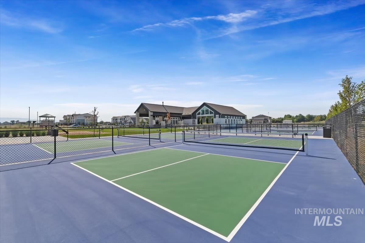 776 S Calhoun Ln., Star, Idaho 83669, 3 Bedrooms, 2.5 Bathrooms, Residential For Sale, Price $439,880, 98987803
