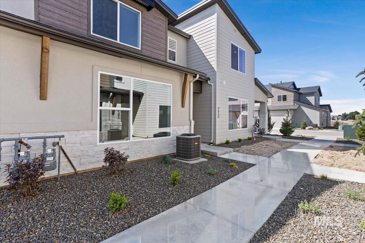 772 S Calhoun Ln., Star, Idaho 83669, 3 Bedrooms, 2.5 Bathrooms, Residential For Sale, Price $378,880,MLS 98987806