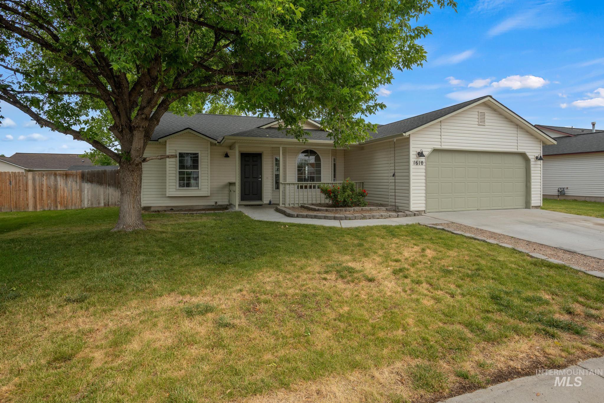 1610 W Hawaii, Nampa, Idaho 83686, 3 Bedrooms, 2 Bathrooms, Residential For Sale, Price $359,900, 98987814