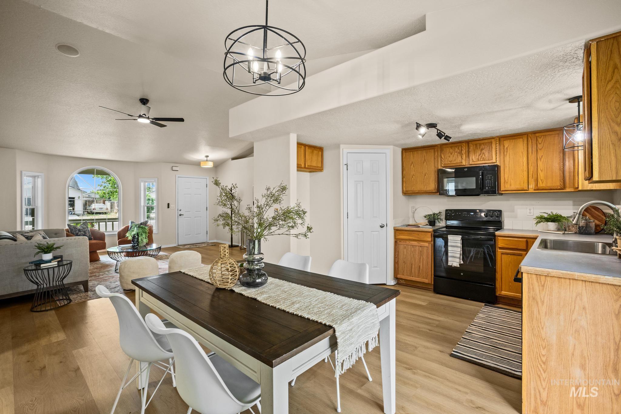 1610 W Hawaii, Nampa, Idaho 83686, 3 Bedrooms, 2 Bathrooms, Residential For Sale, Price $359,900, 98987814