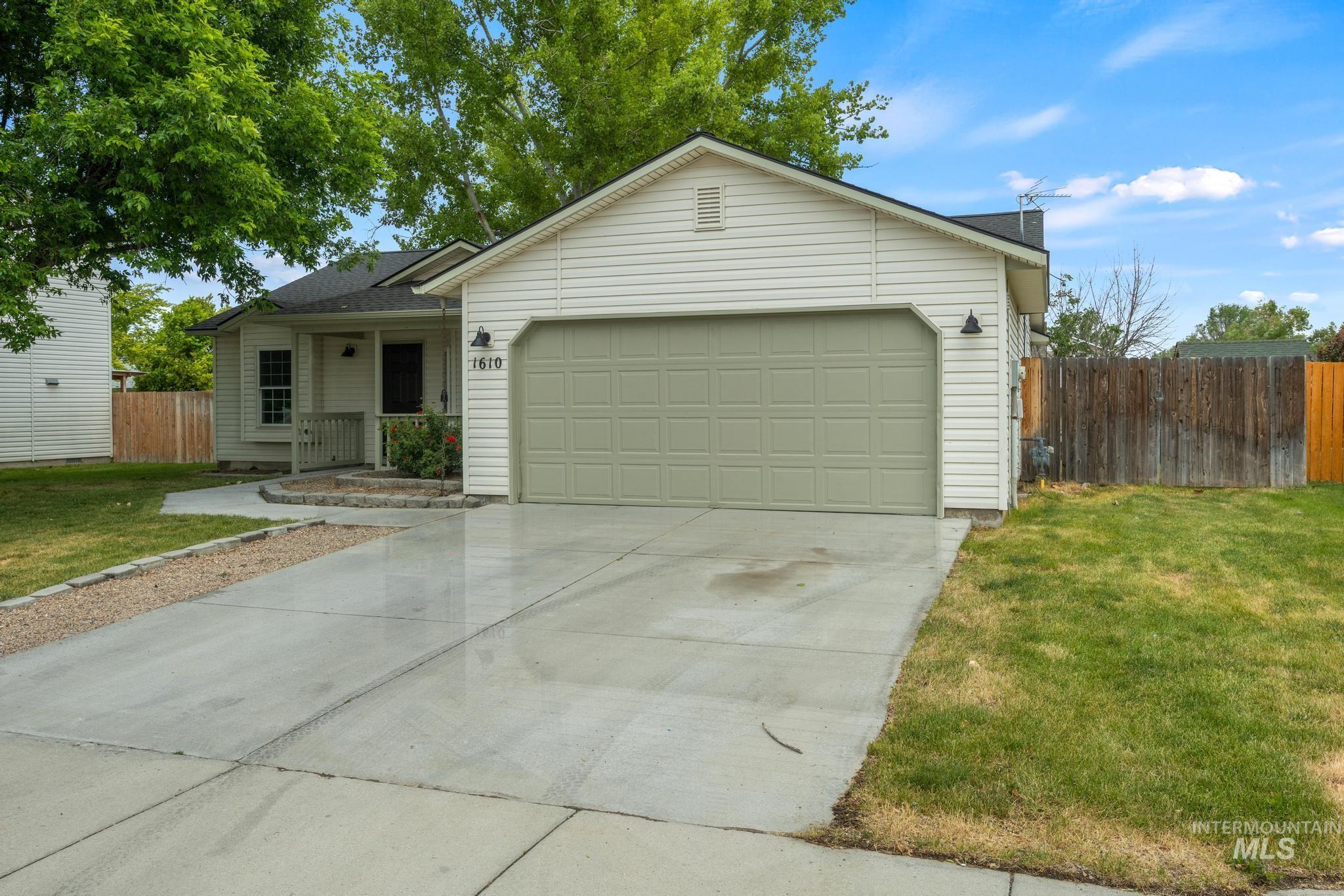 1610 W Hawaii, Nampa, Idaho 83686, 3 Bedrooms, 2 Bathrooms, Residential For Sale, Price $359,900, 98987814