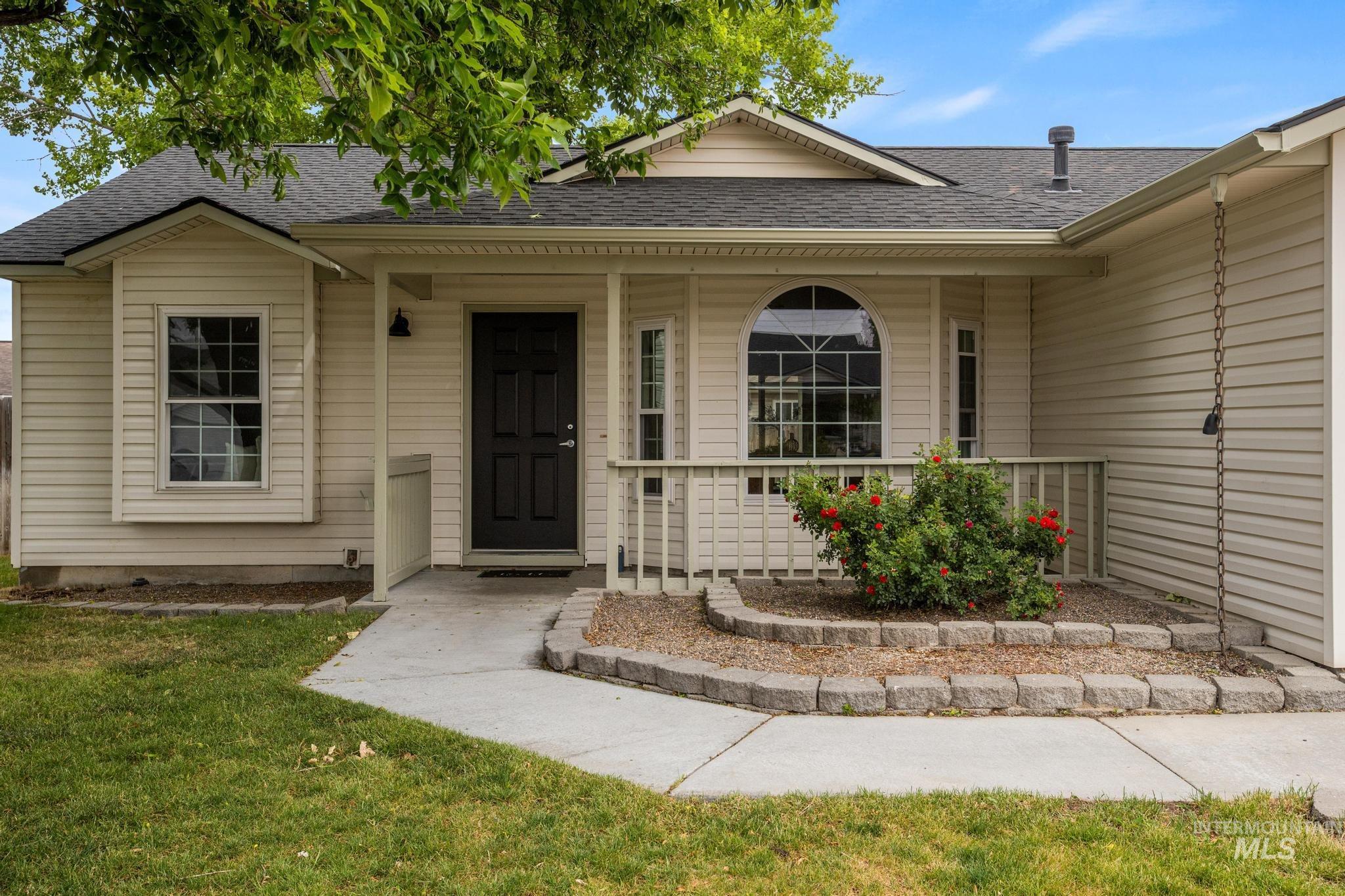 1610 W Hawaii, Nampa, Idaho 83686, 3 Bedrooms, 2 Bathrooms, Residential For Sale, Price $359,900, 98987814
