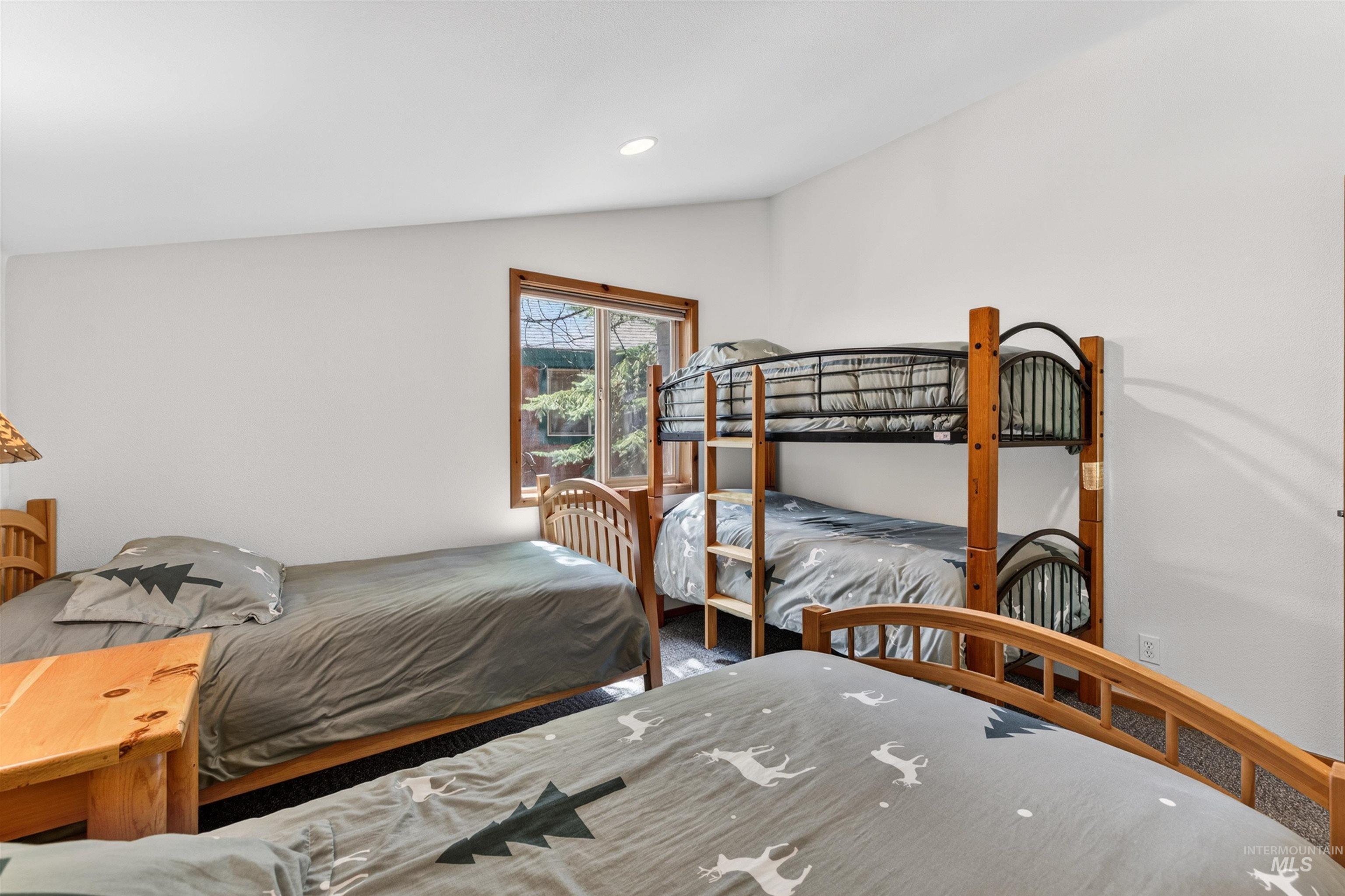 933 Cottage Court, McCall, Idaho 83638, 3 Bedrooms, 3 Bathrooms, Residential For Sale, Price $869,000, 98987818