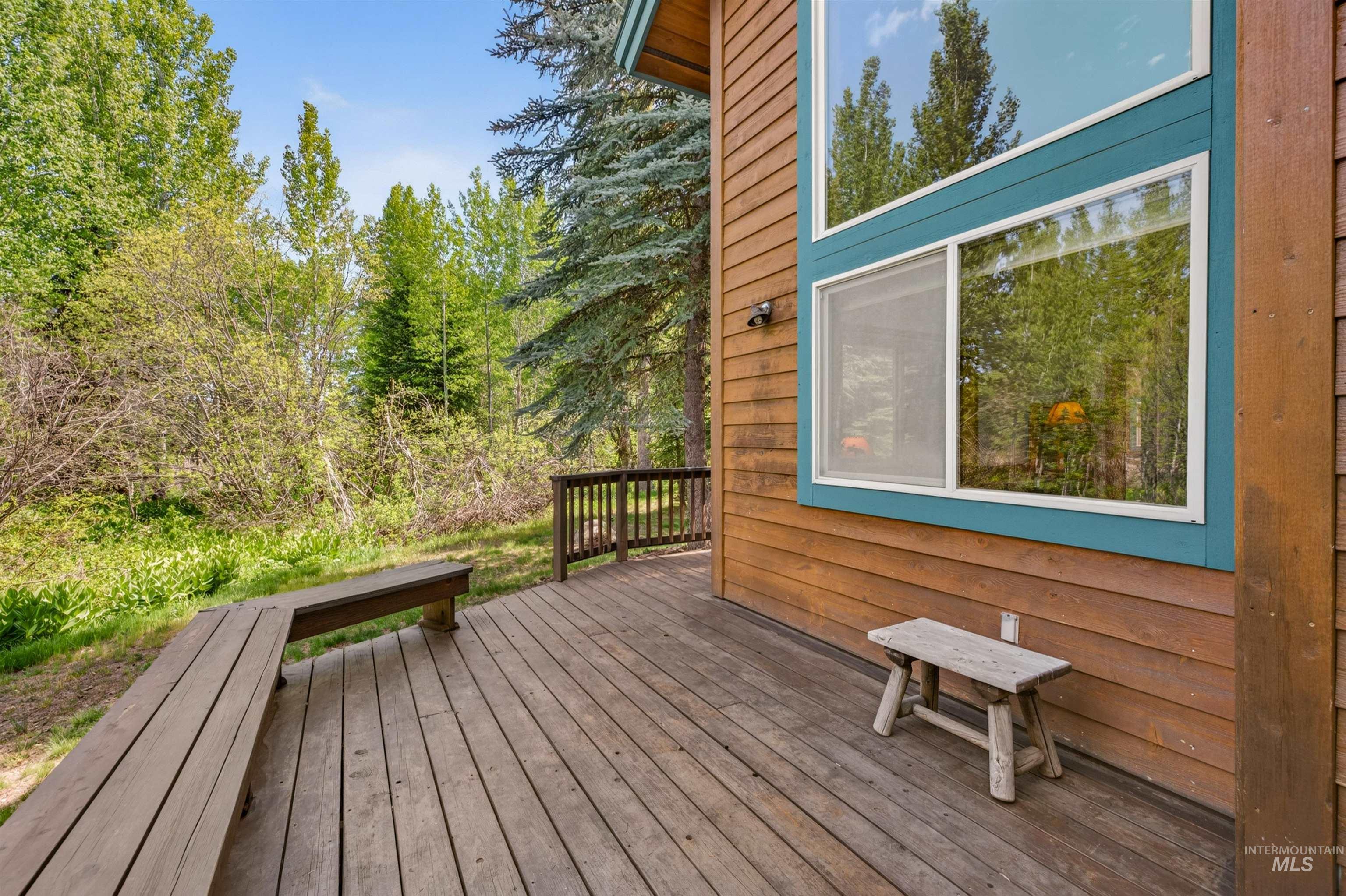 933 Cottage Court, McCall, Idaho 83638, 3 Bedrooms, 3 Bathrooms, Residential For Sale, Price $869,000, 98987818
