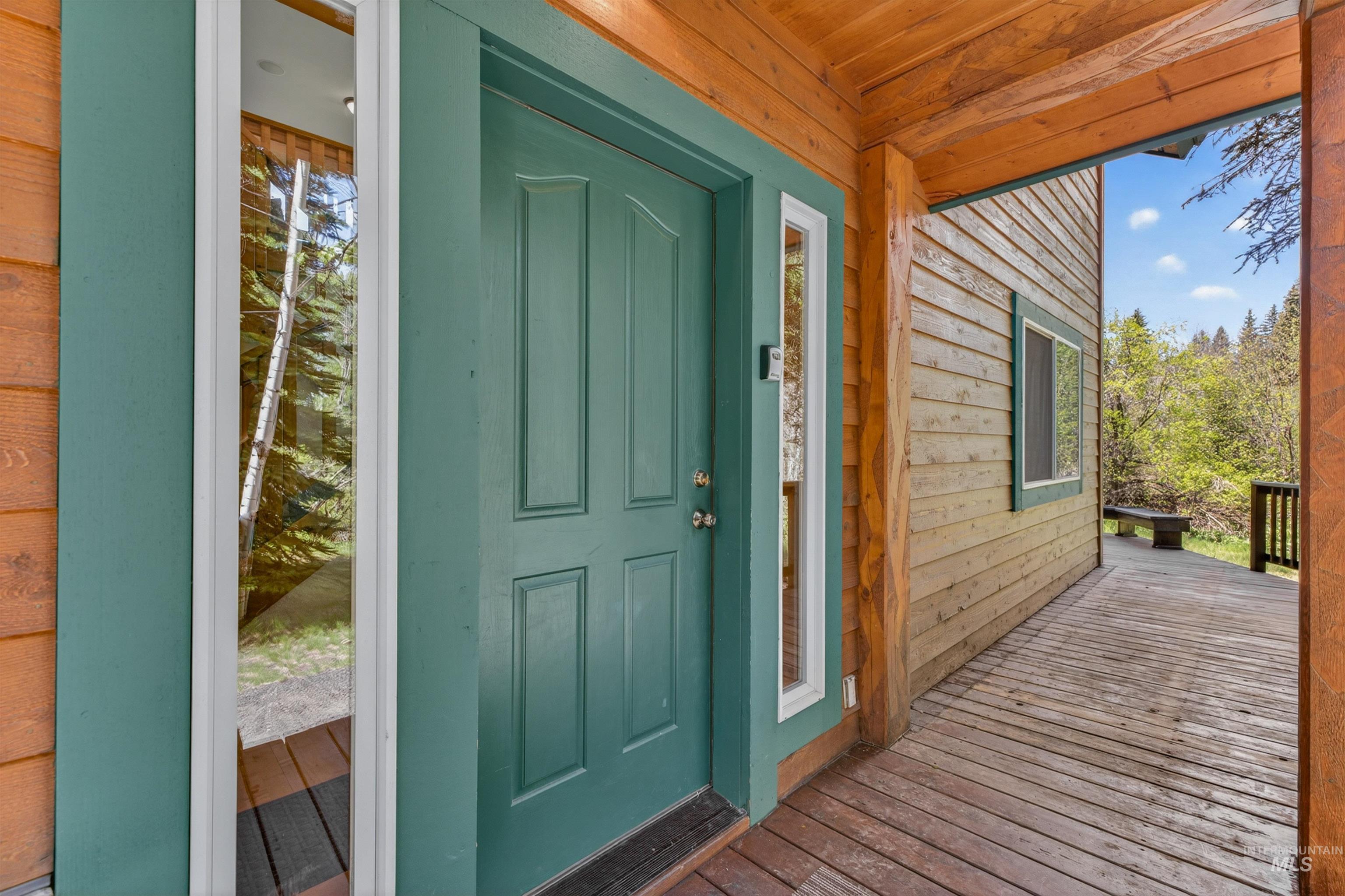 933 Cottage Court, McCall, Idaho 83638, 3 Bedrooms, 3 Bathrooms, Residential For Sale, Price $869,000, 98987818
