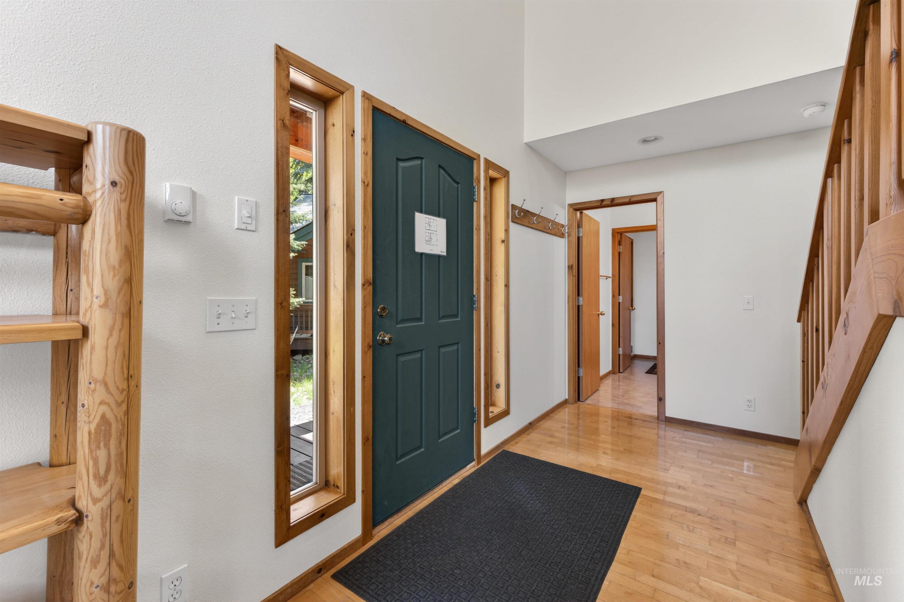 933 Cottage Court, McCall, Idaho 83638, 3 Bedrooms, 3 Bathrooms, Residential For Sale, Price $869,000, 98987818