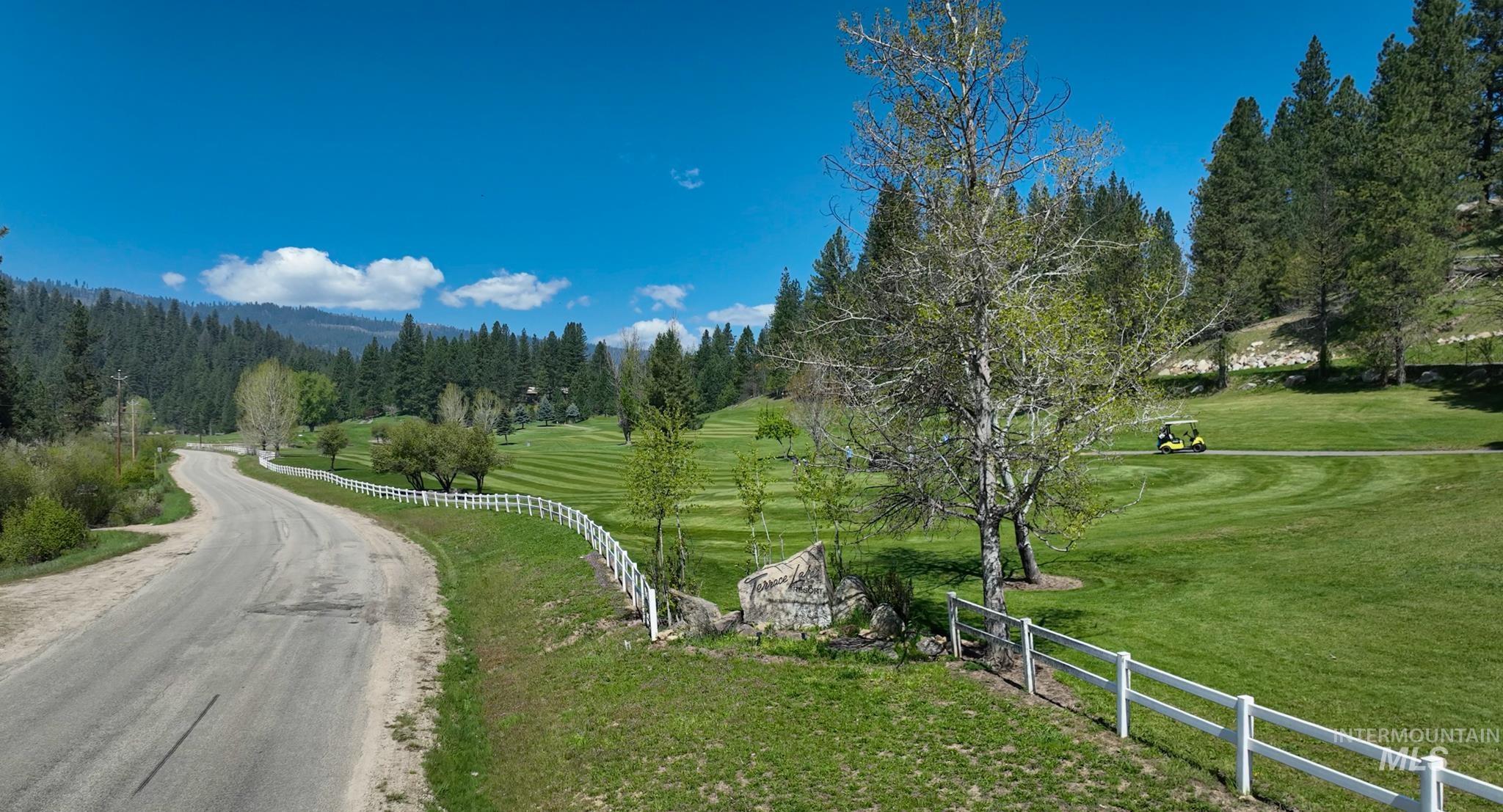 33 Sunrise Drive, Garden Valley, Idaho 83622, 2 Bedrooms, 1.5 Bathrooms, Residential Income For Sale, Price $349,000, 98987829